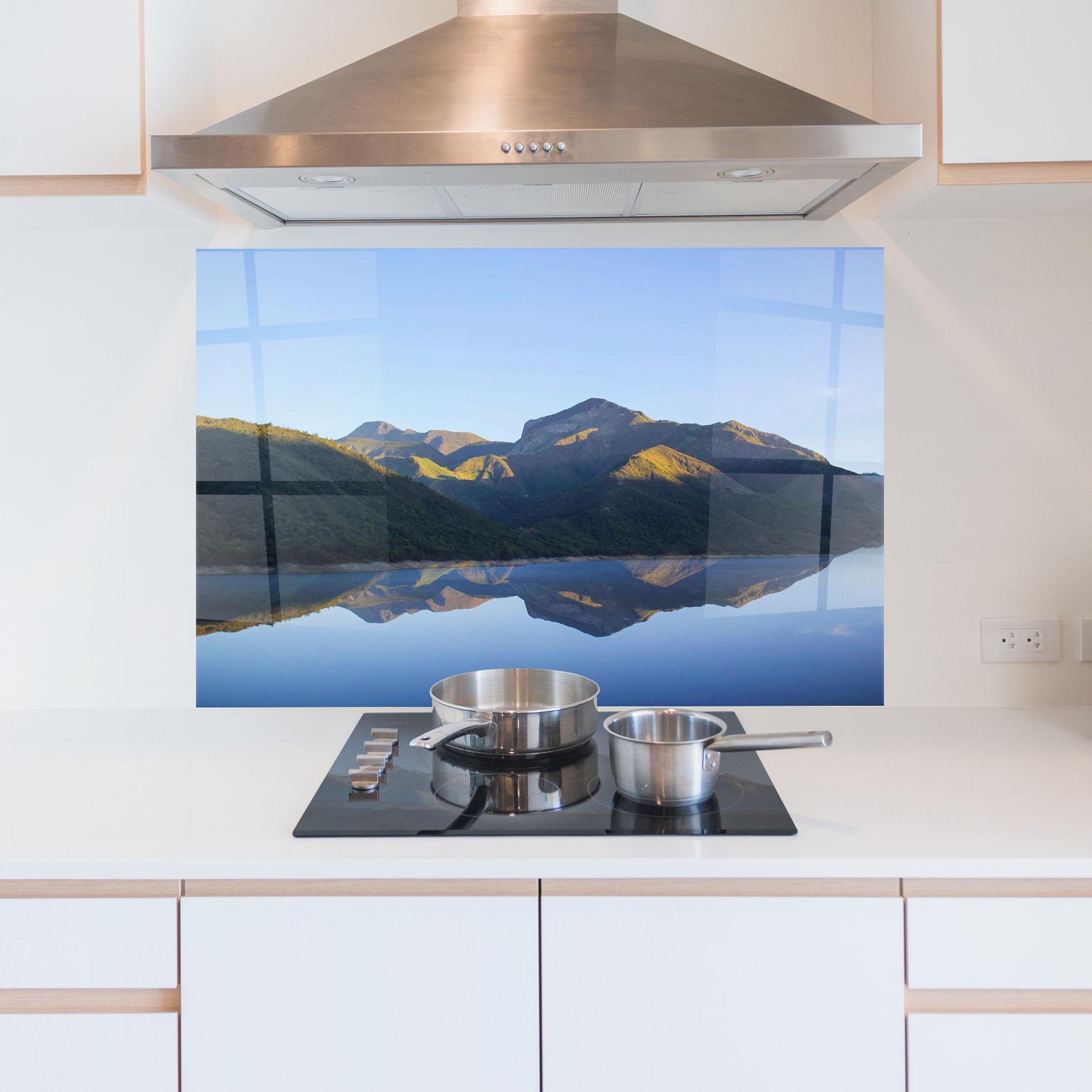 Panou Sticla Bucatarie Blue Nice Lake mockup 5