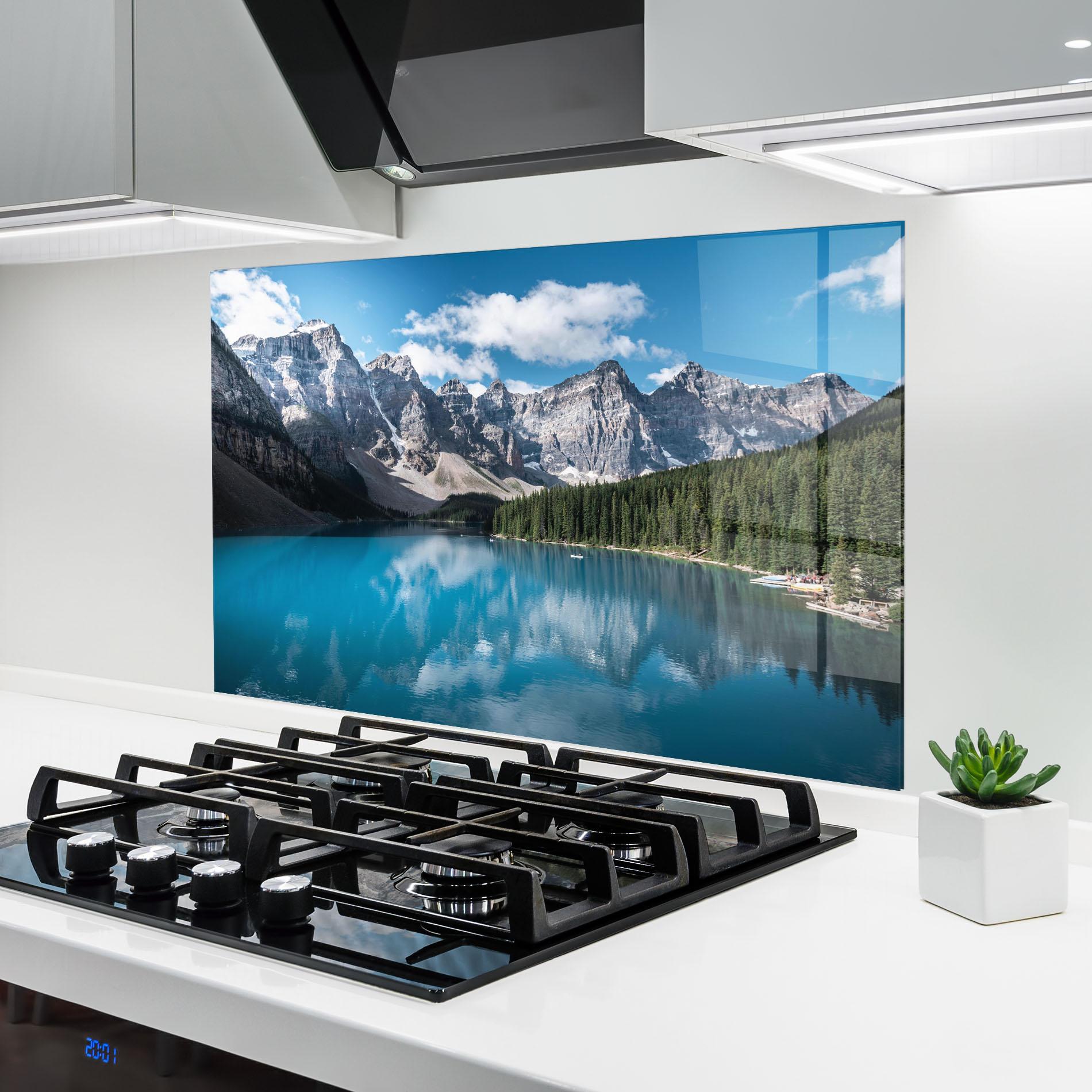 Panou Sticla Bucatarie Beautiful Lake Canada mockup 6