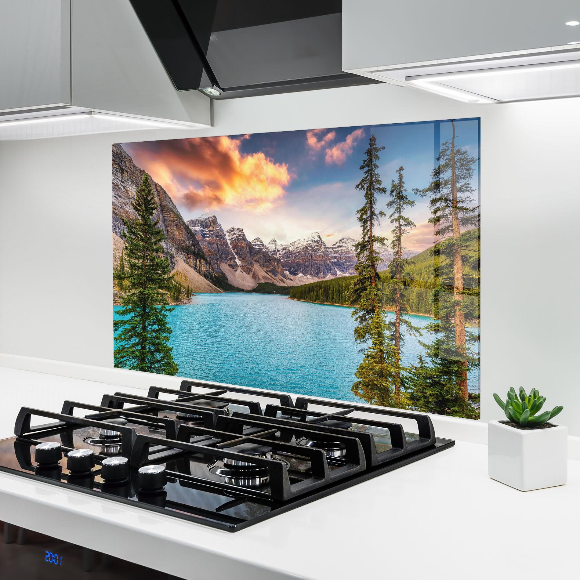 Panou Sticla Bucatarie Blue Magic Lake mockup 6