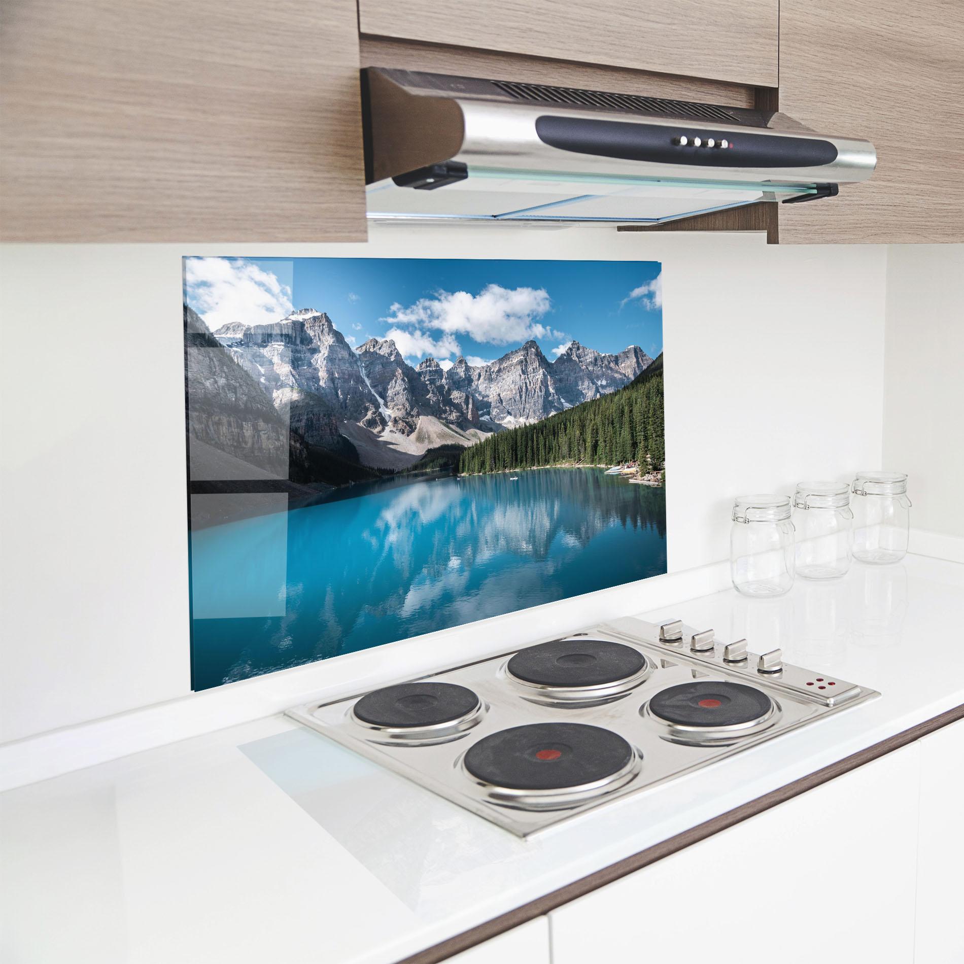Panou Sticla Bucatarie Beautiful Lake Canada mockup 8