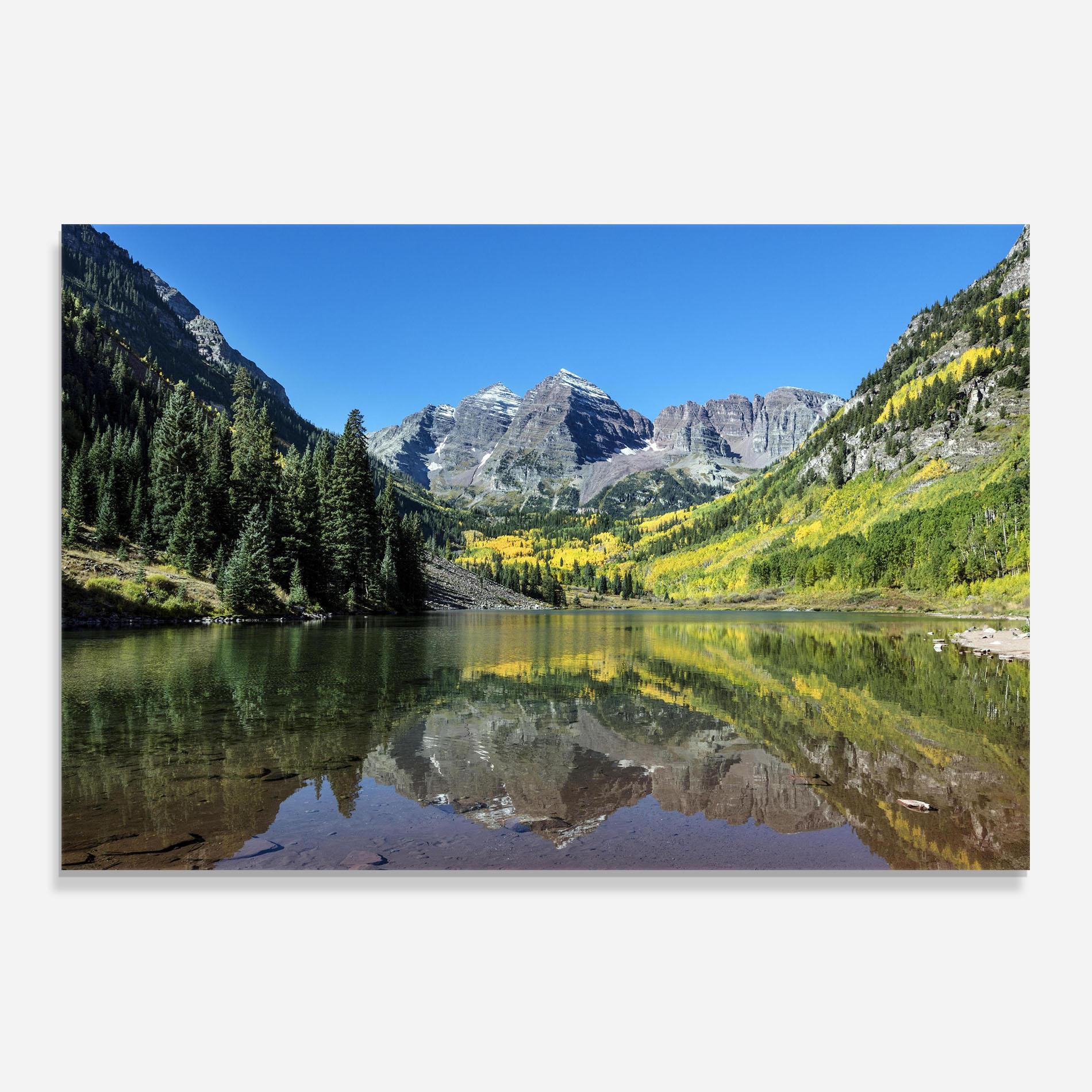 Panou Sticla Bucatarie Lake Green Mountain mockup 0