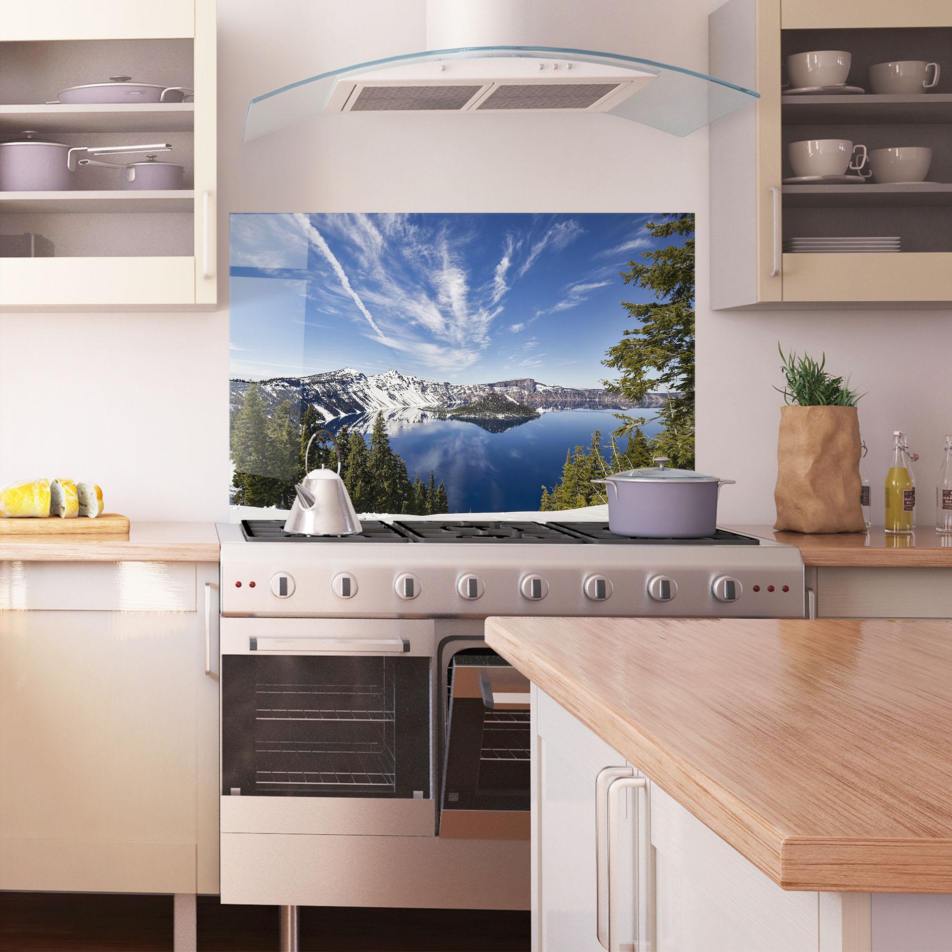 Panou Sticla Bucatarie White Snowy Mountain mockup 1