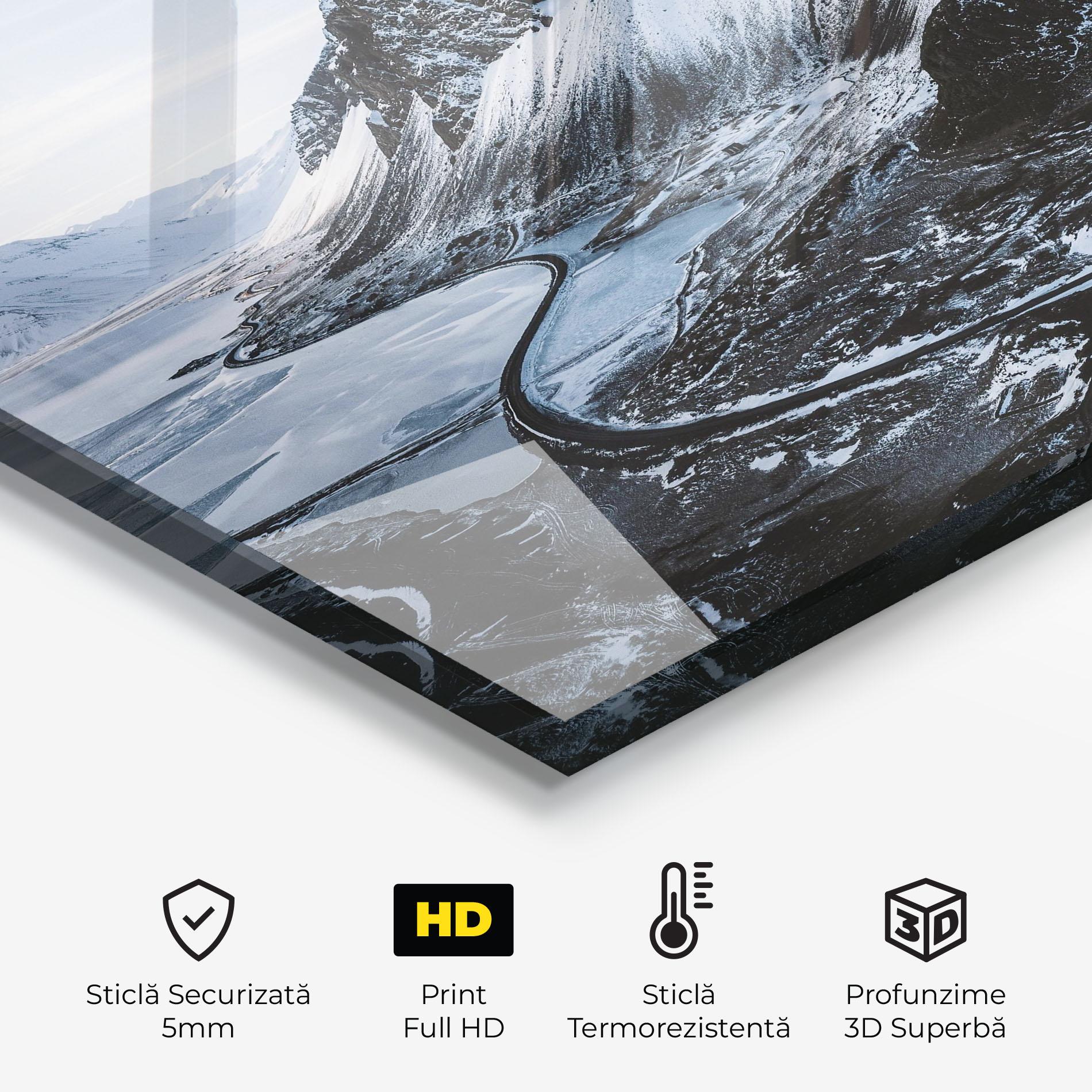 Panou Sticla Bucatarie Black Snowy Mountain mockup 2