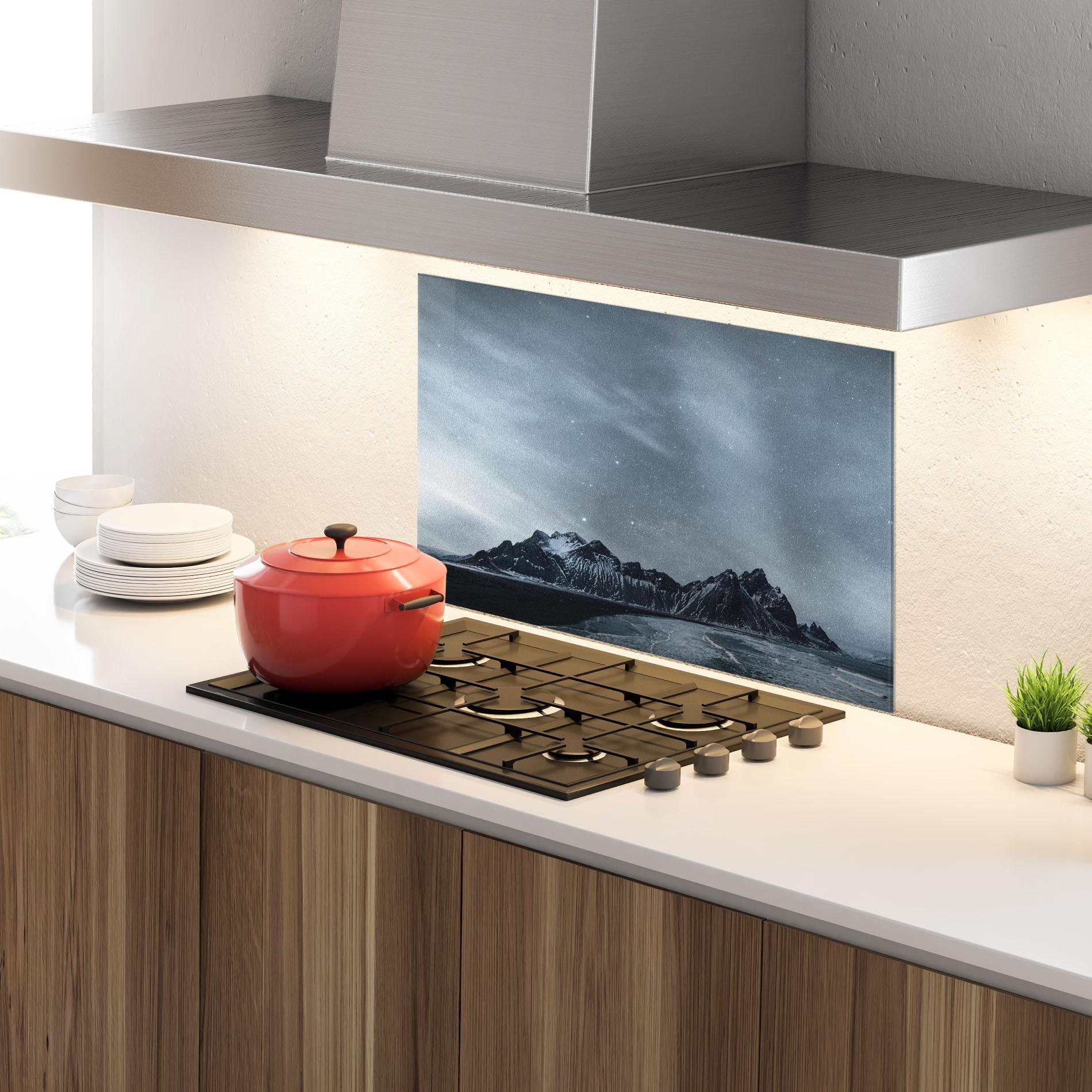 Panou Sticla Bucatarie Grey Star Mountain mockup 4