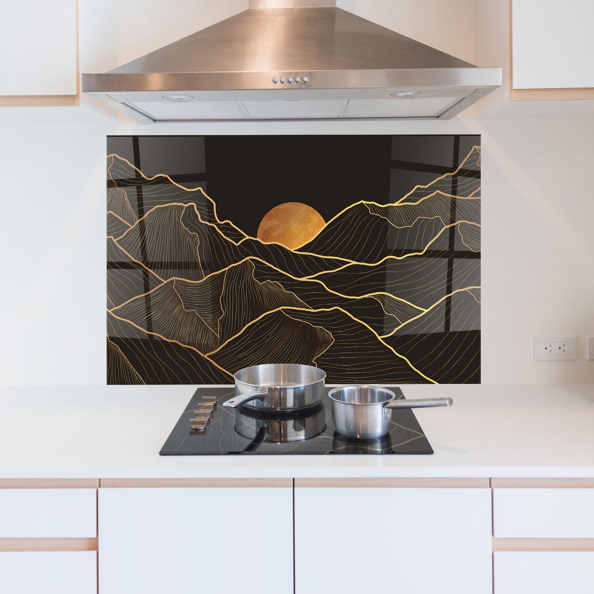 Panou Sticla Bucatarie Black Gold Mountains mockup 5