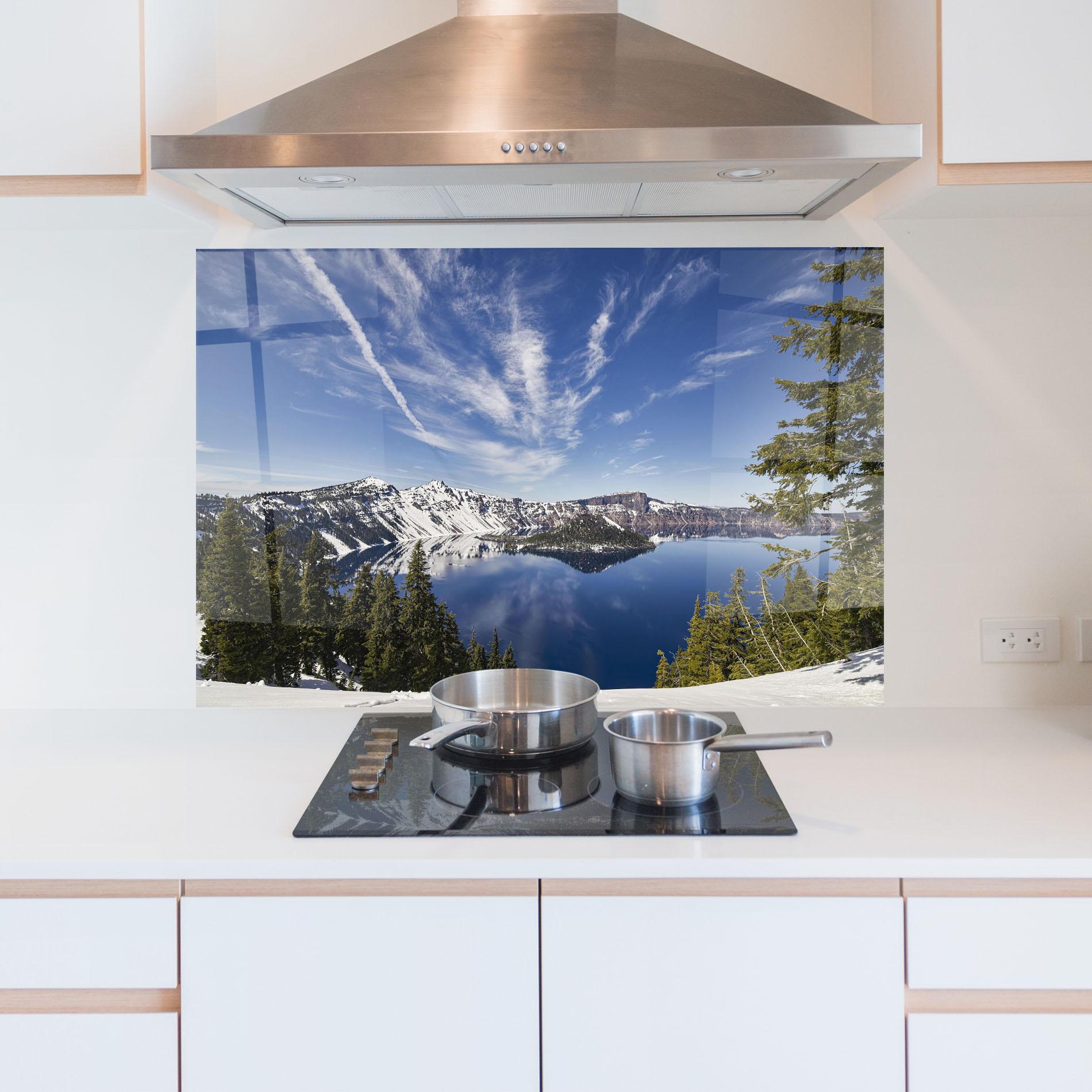 Panou Sticla Bucatarie White Snowy Mountain mockup 5