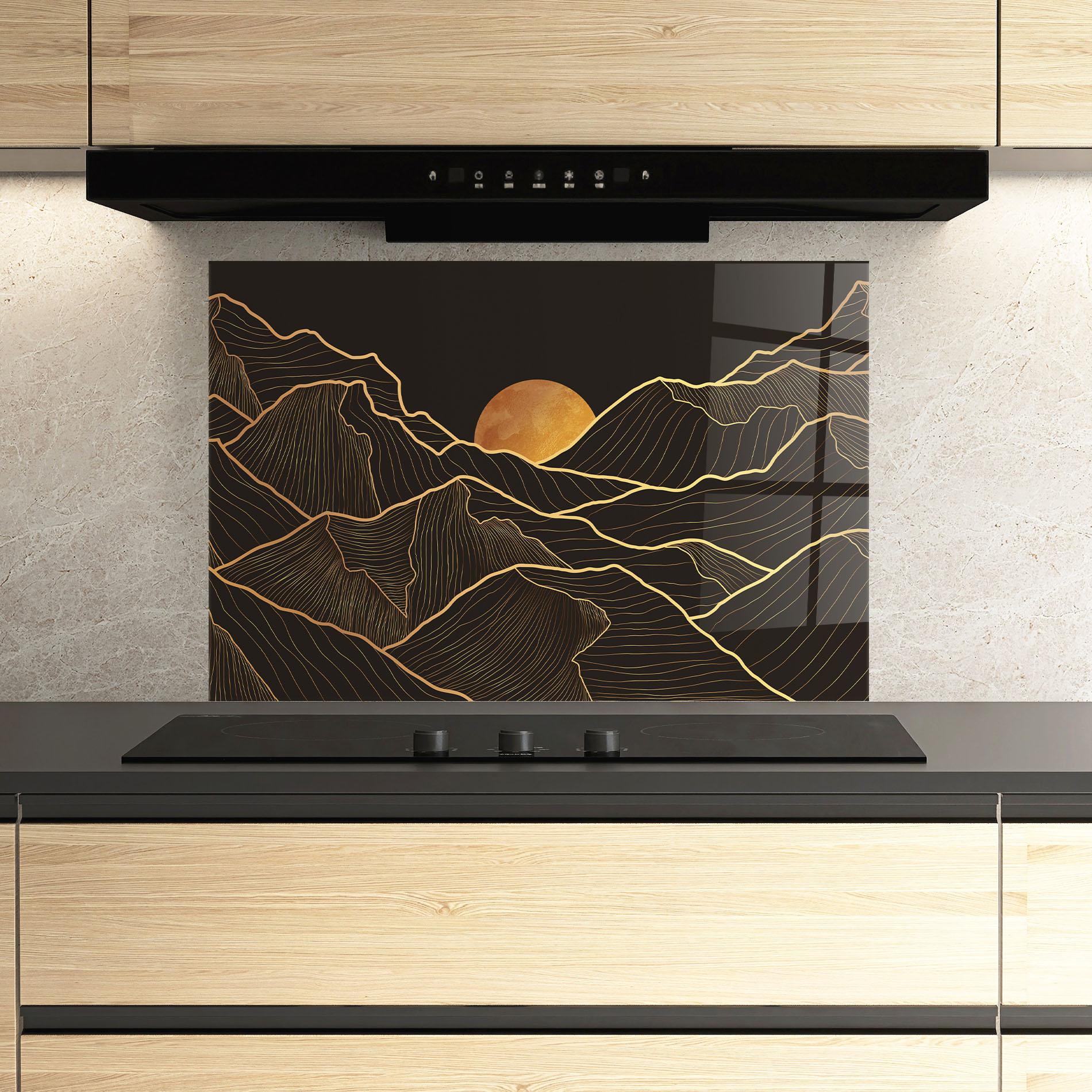 Panou Sticla Bucatarie Black Gold Mountains mockup 3