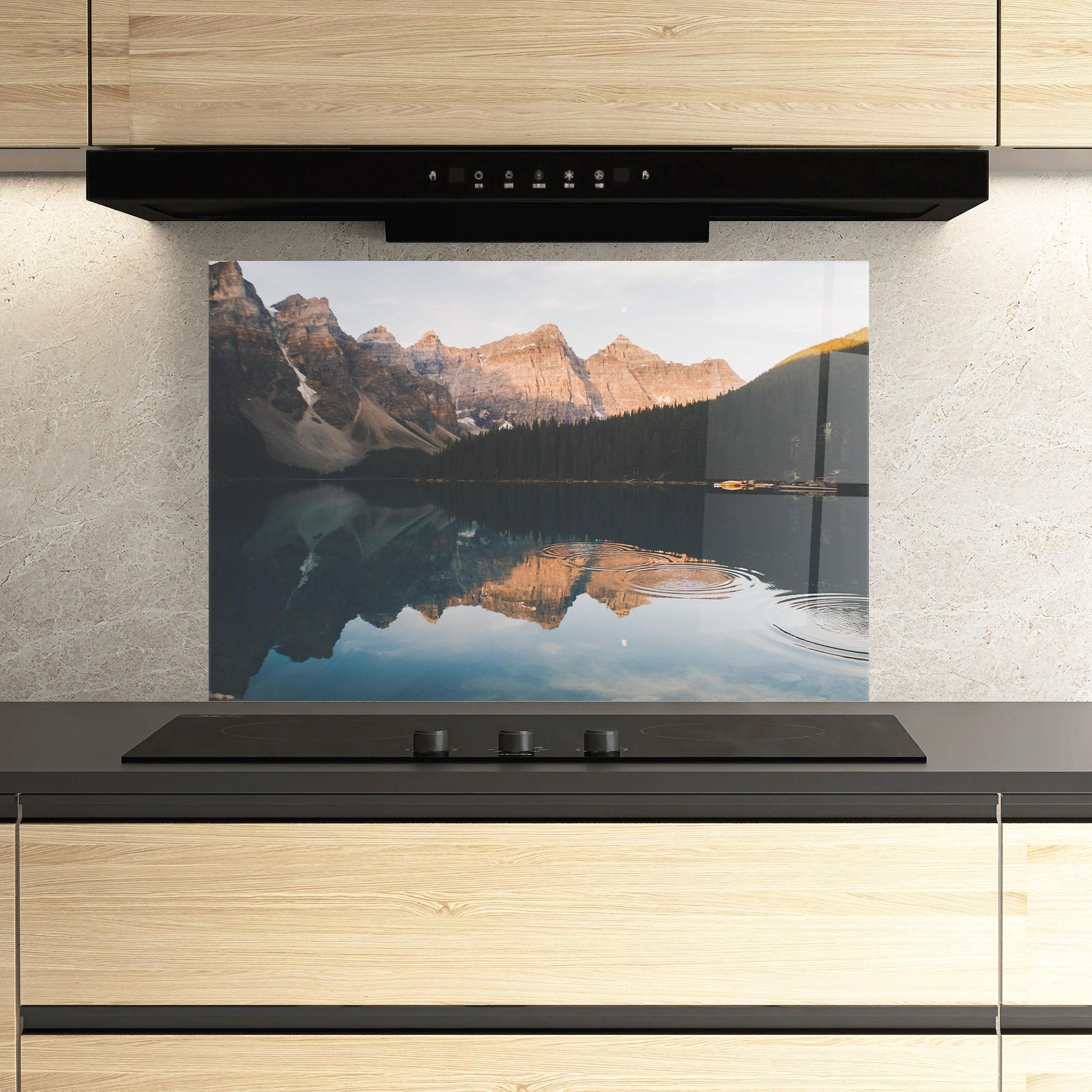 Panou Sticla Bucatarie Brown Mountain Lake mockup 3