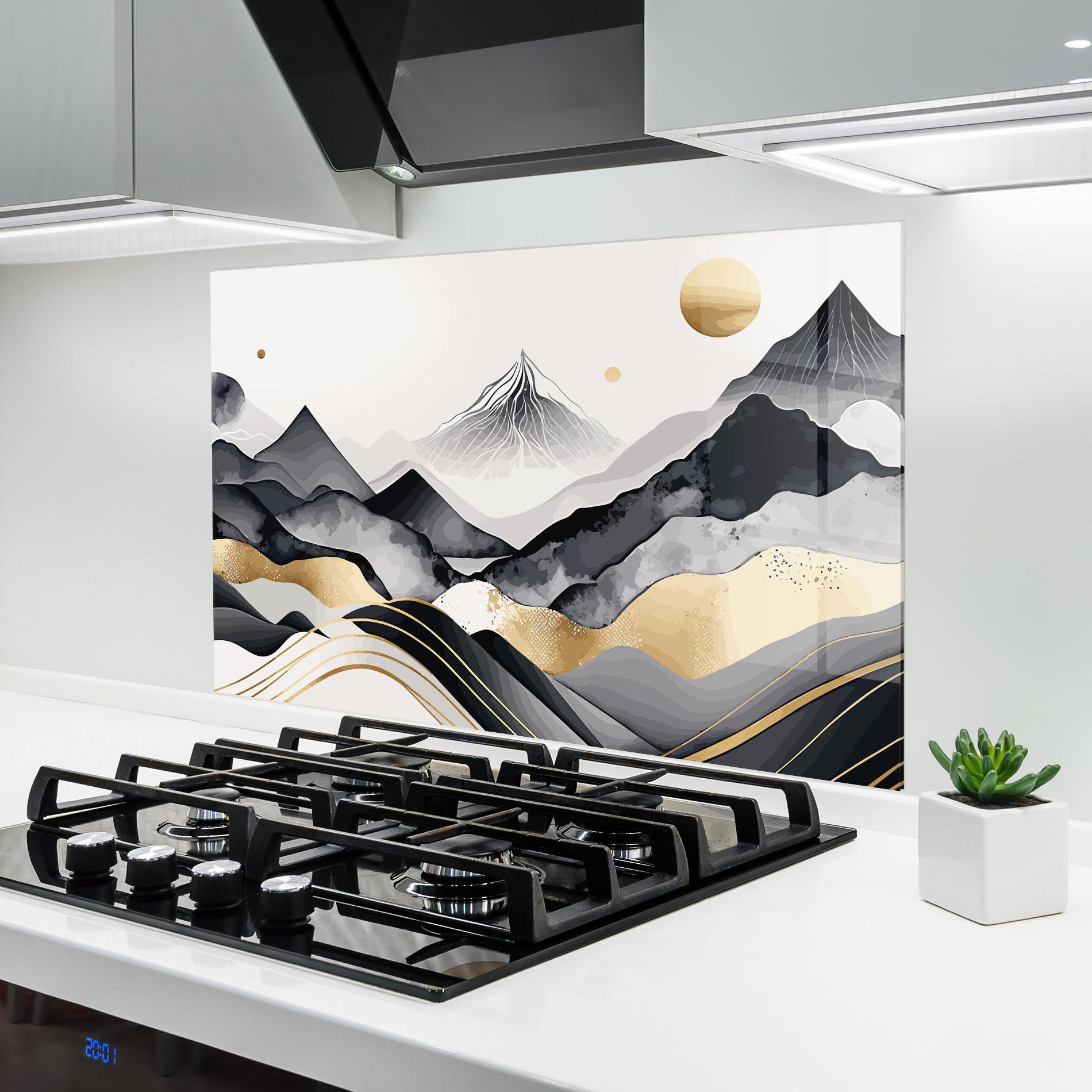 Panou Sticla Bucatarie Gold Black Mountain mockup 6