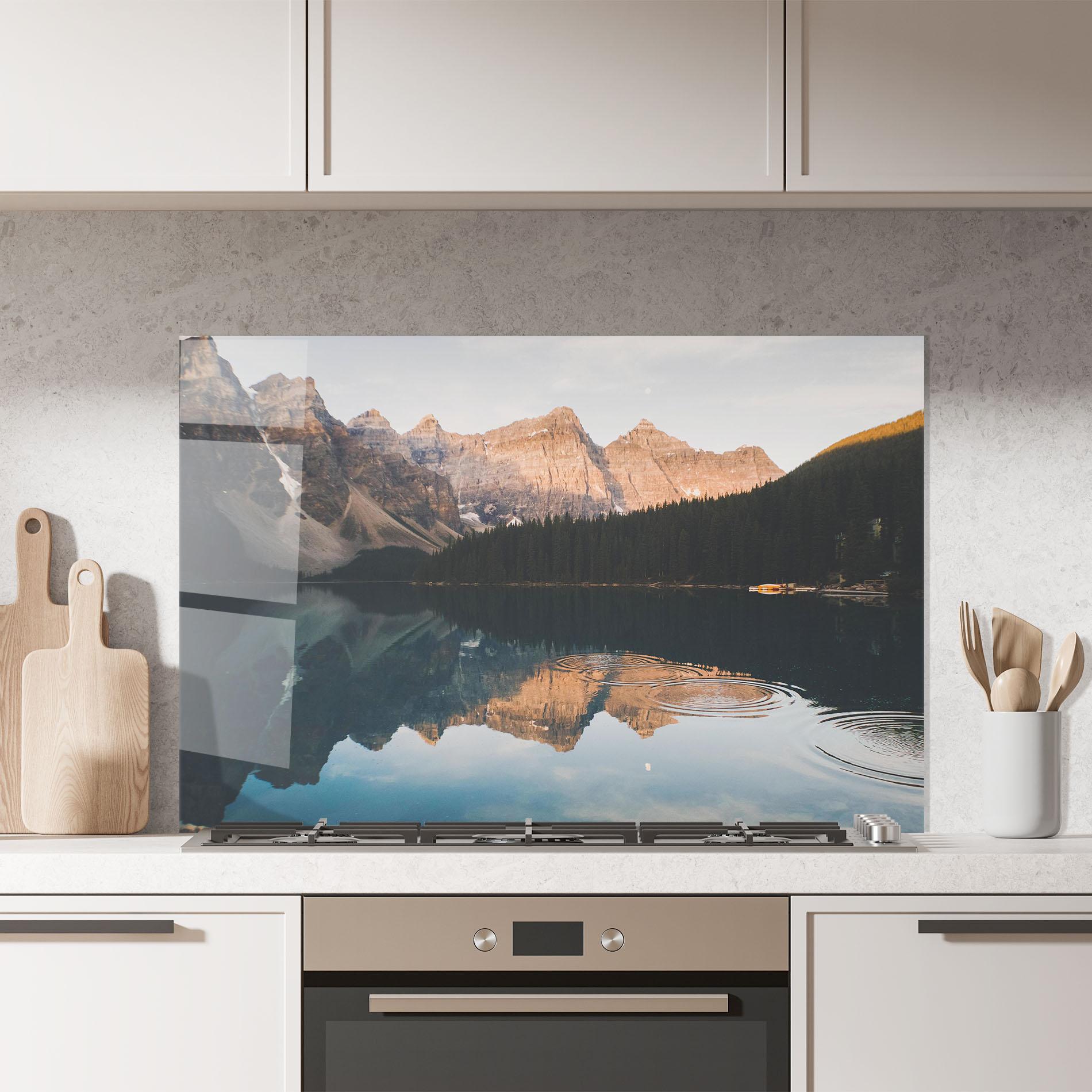 Panou Sticla Bucatarie Brown Mountain Lake mockup 7