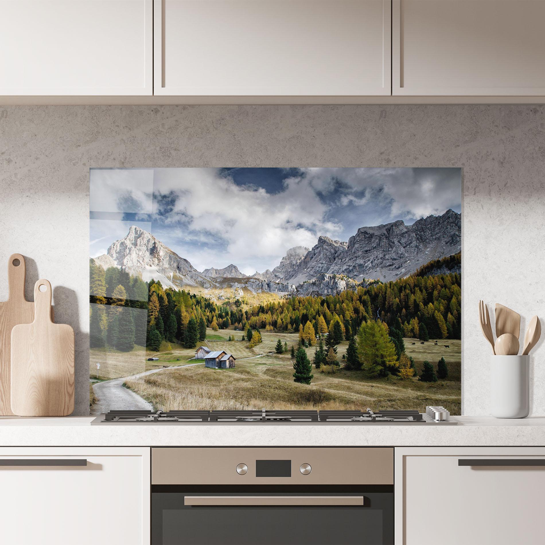 Panou Sticla Bucatarie Cloudy Mountains View mockup 7