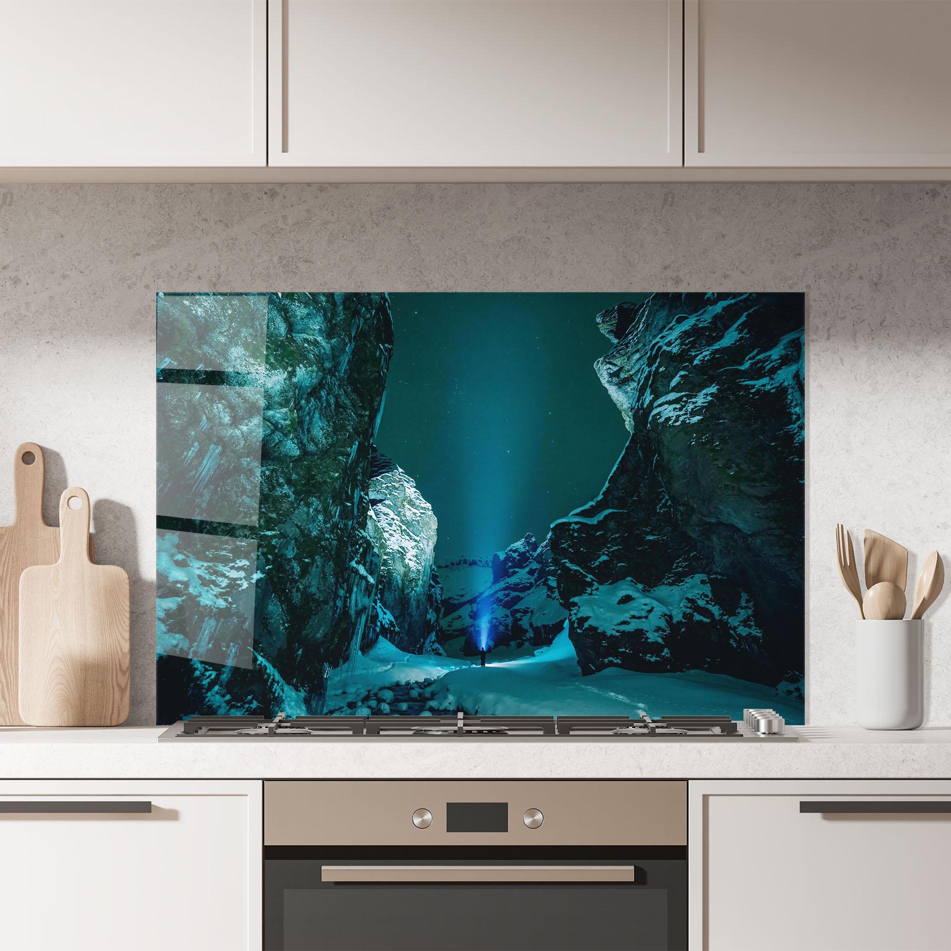 Panou Sticla Bucatarie Green Light Mountain mockup 7