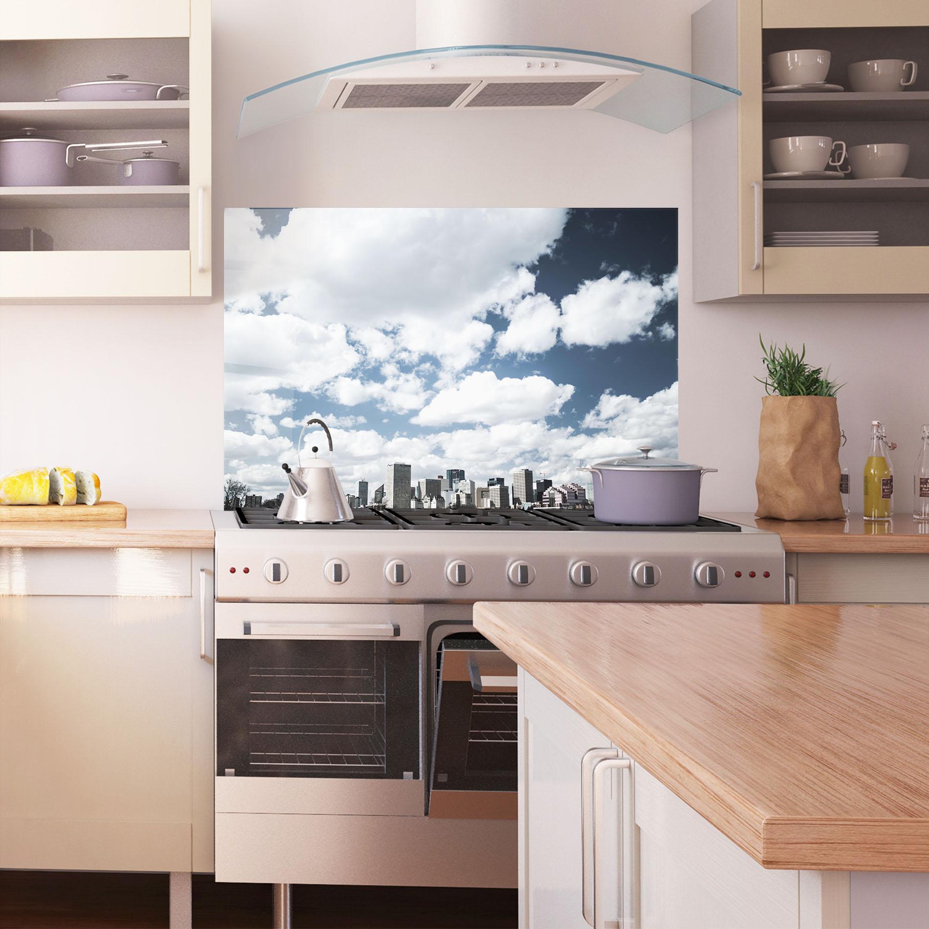 Panou Sticla Bucatarie Clouds Over City mockup 1