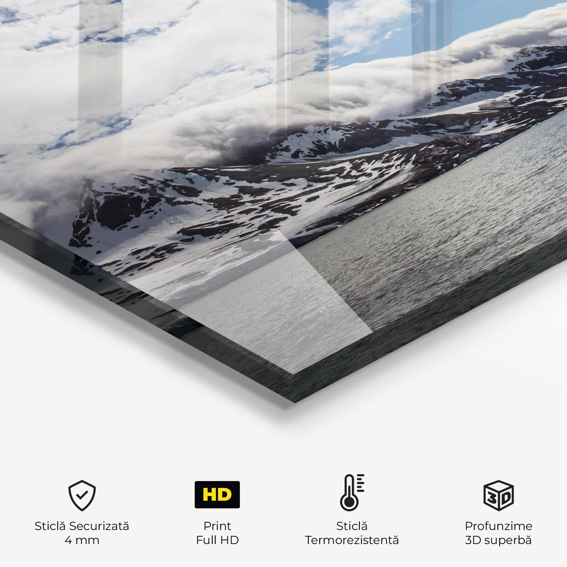 Panou Sticla Bucatarie Clouds Over Ice mockup 2