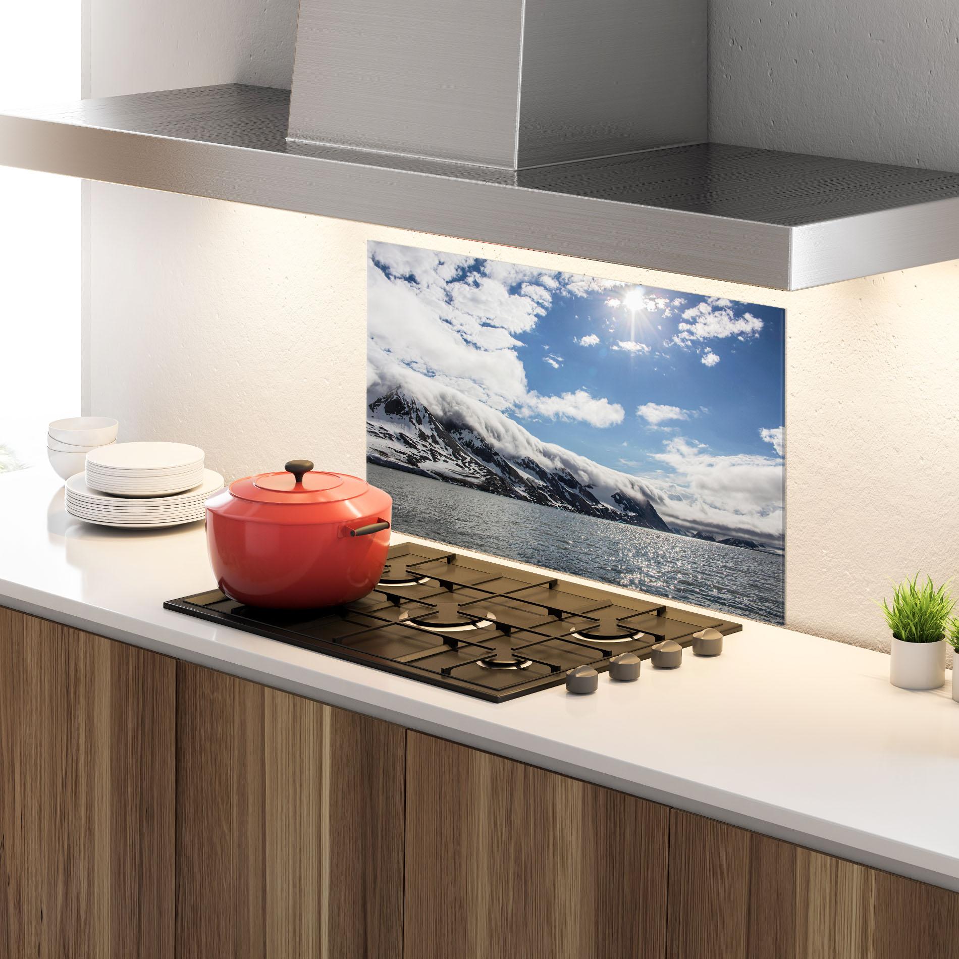 Panou Sticla Bucatarie Clouds Over Ice mockup 4