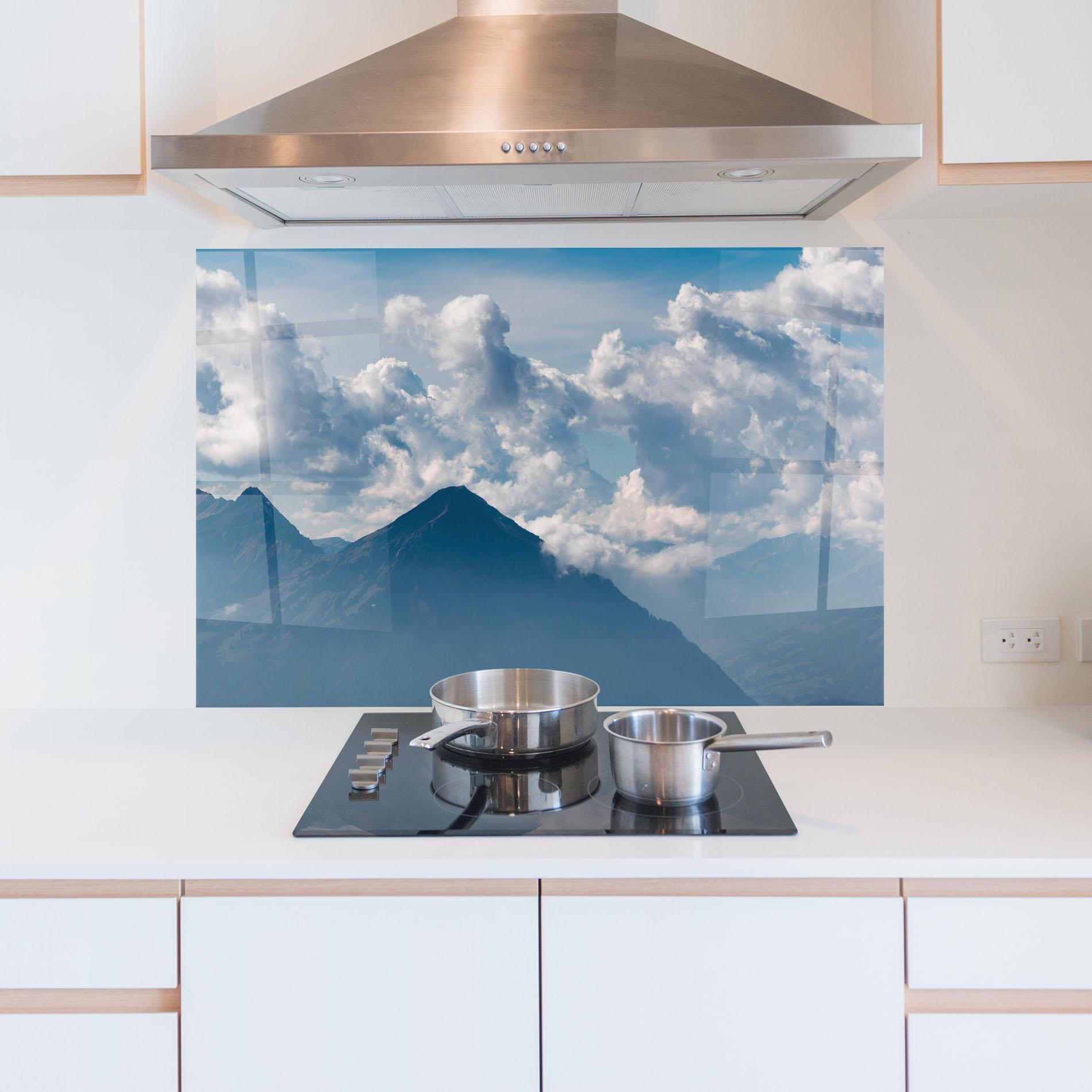 Panou Sticla Bucatarie Cloudy View Mountain mockup 5