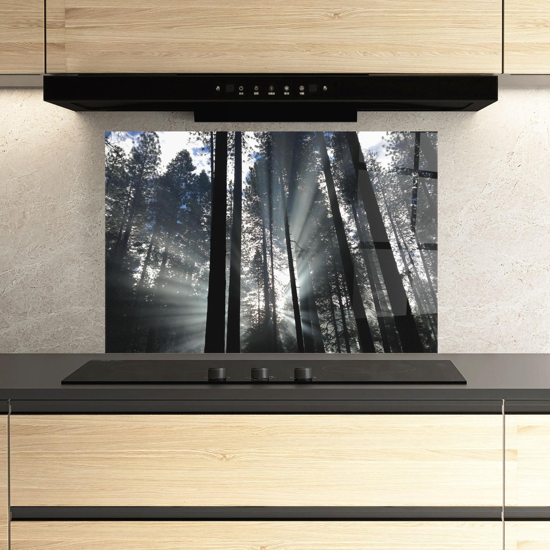 Panou Sticla Bucatarie Morning Light Forest mockup 3