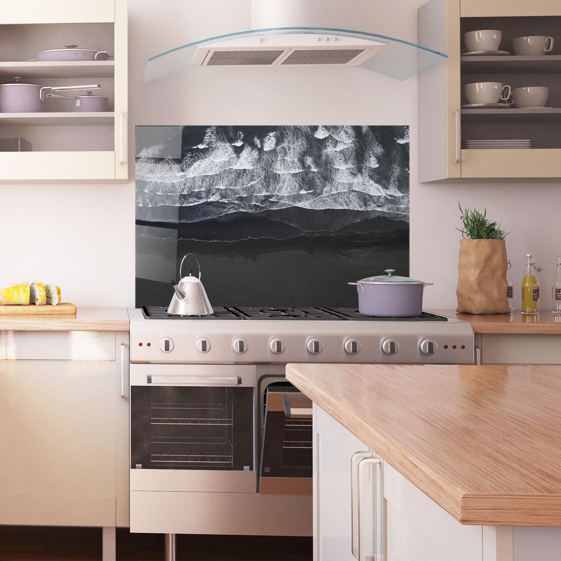 Panou Sticla Bucatarie Grey Waves Beach mockup 1