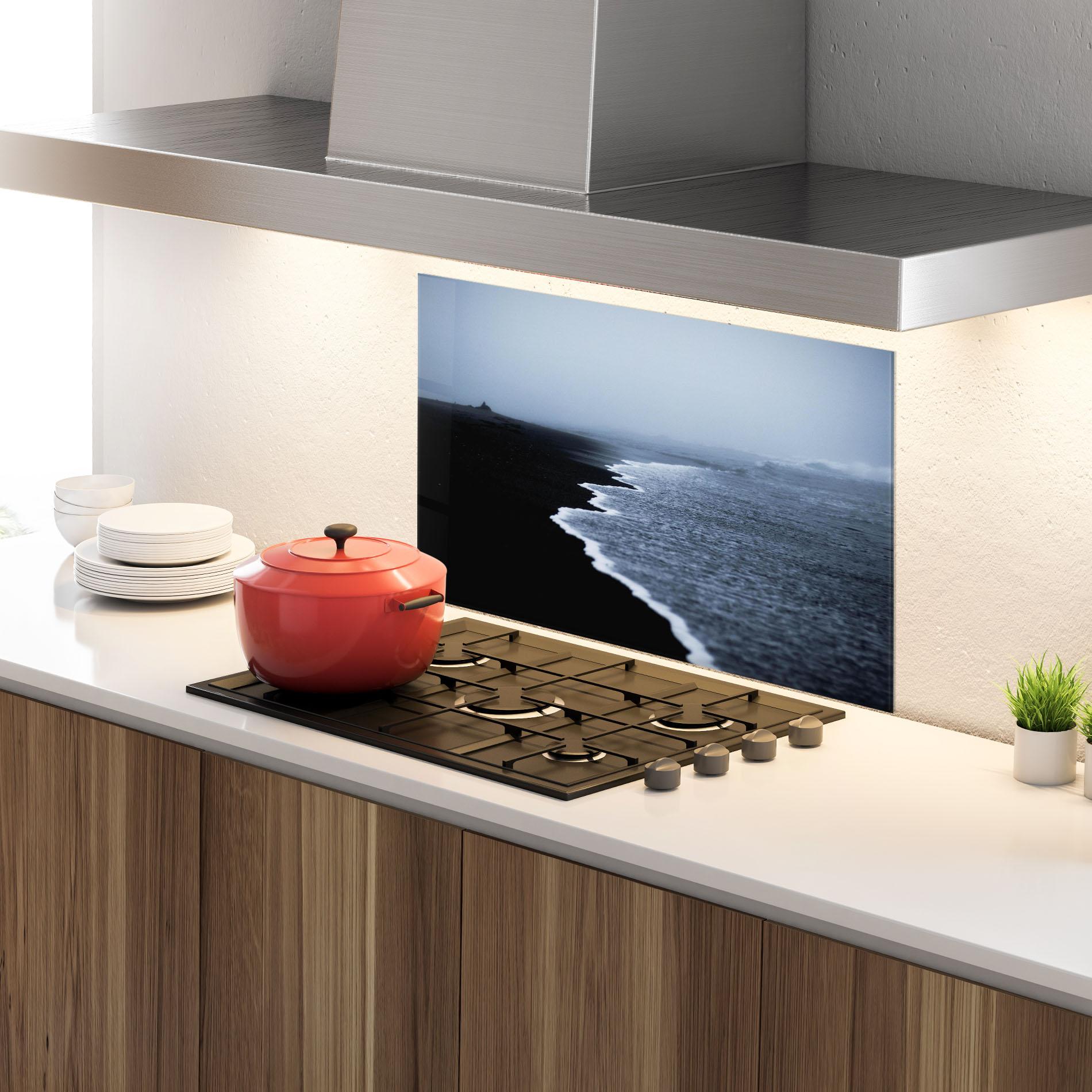 Panou Sticla Bucatarie Black Beach View mockup 4