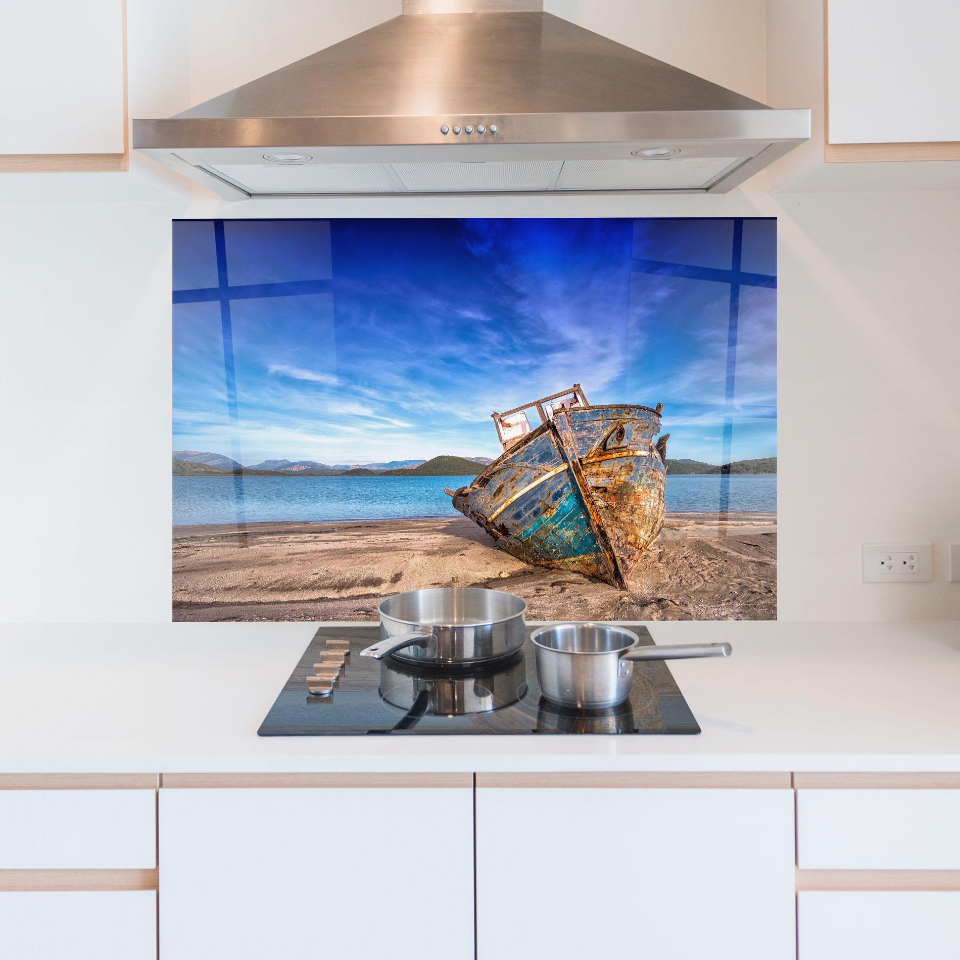 Panou Sticla Bucatarie Boat Blue Sky mockup 5