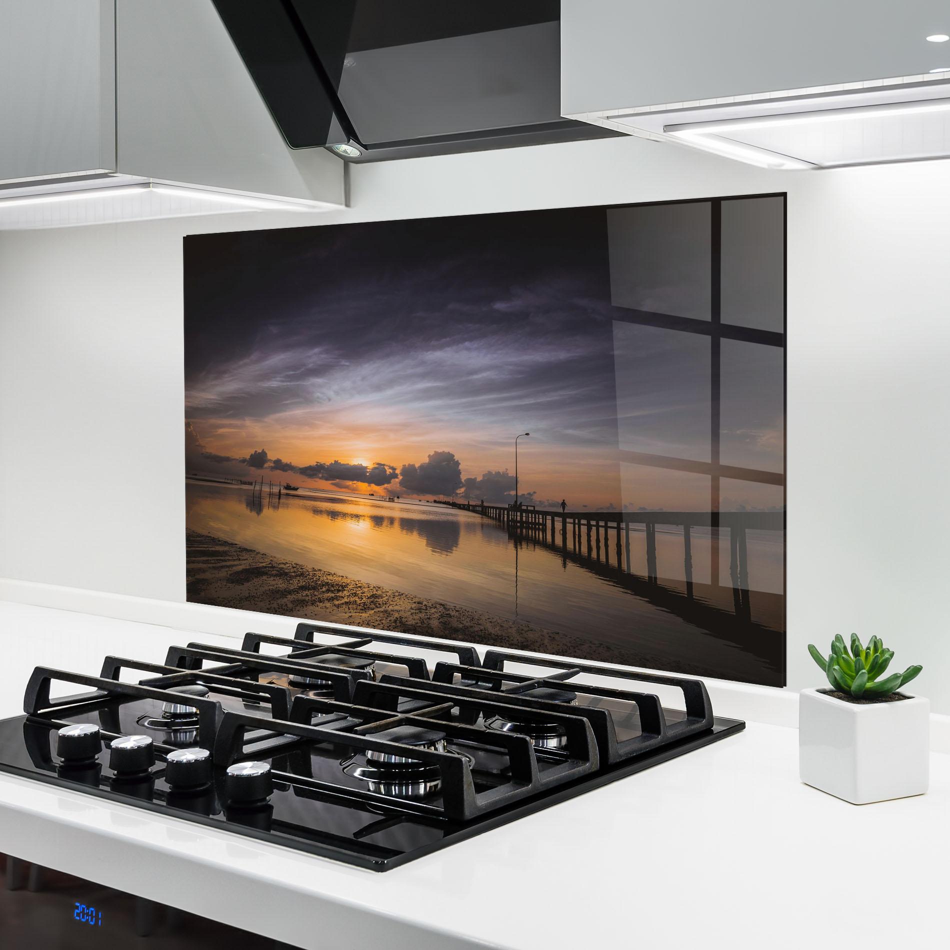 Panou Sticla Bucatarie Orange Purple Beach mockup 6