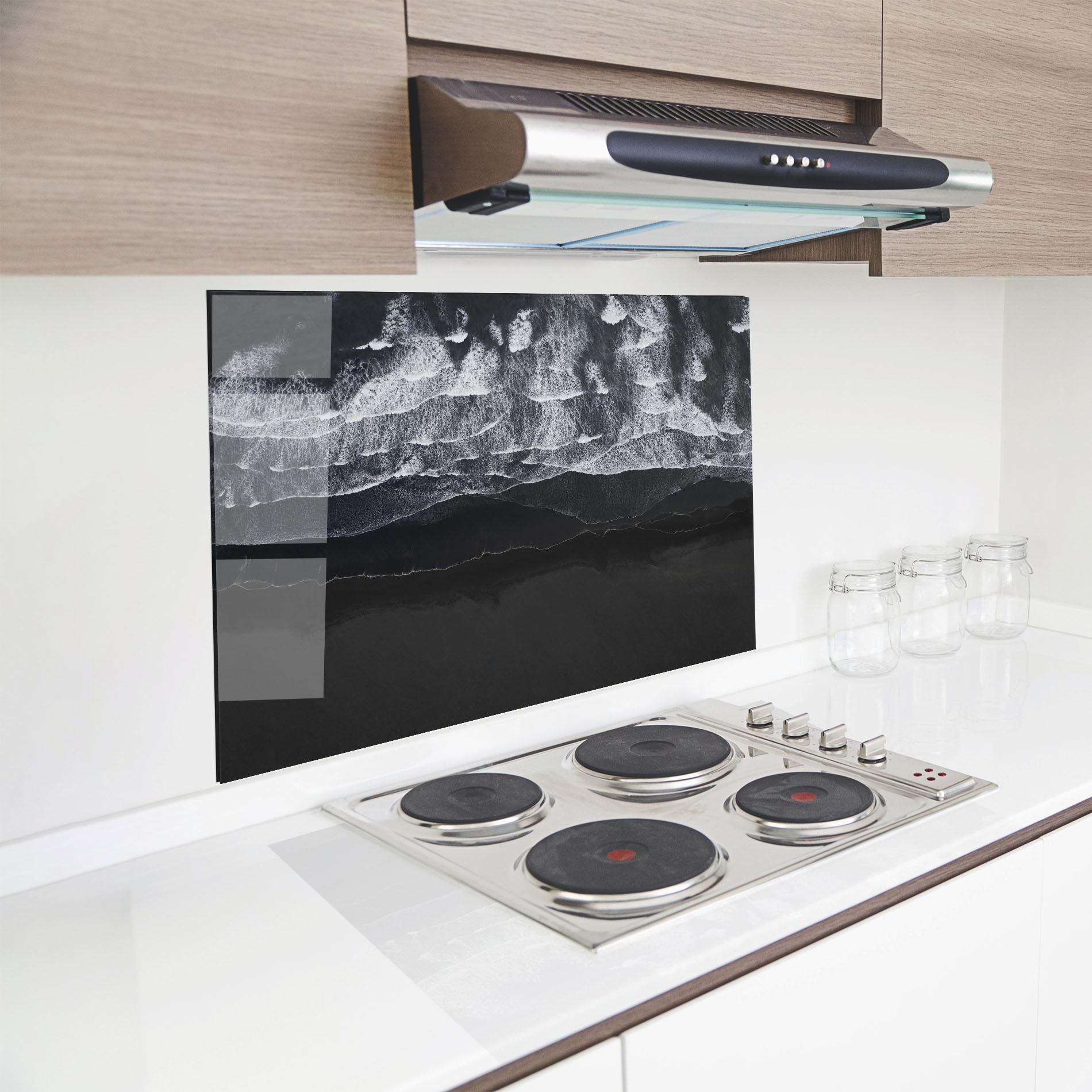 Panou Sticla Bucatarie Grey Waves Beach mockup 8