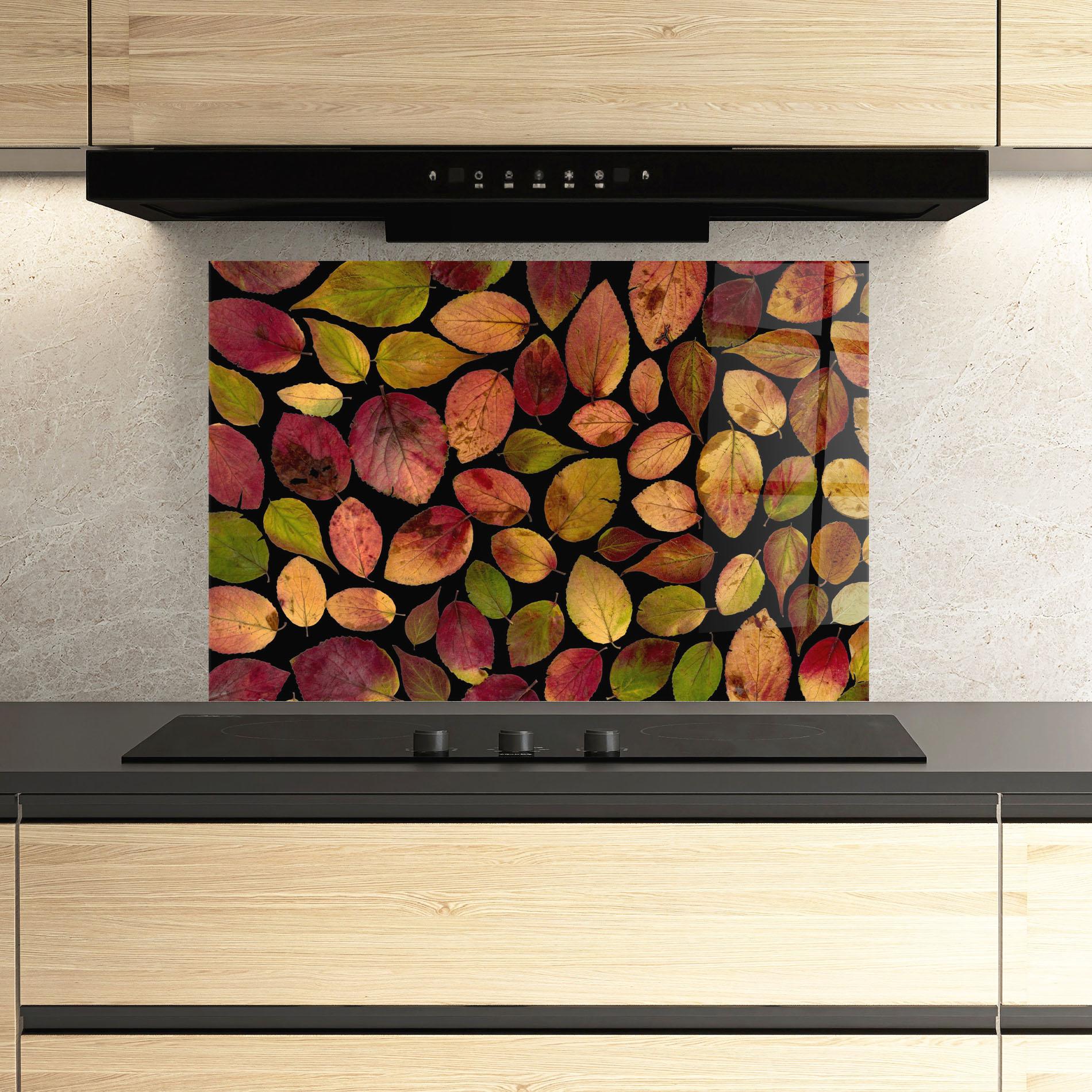 Panou Sticla Bucatarie Carpet Of Leaves mockup 3