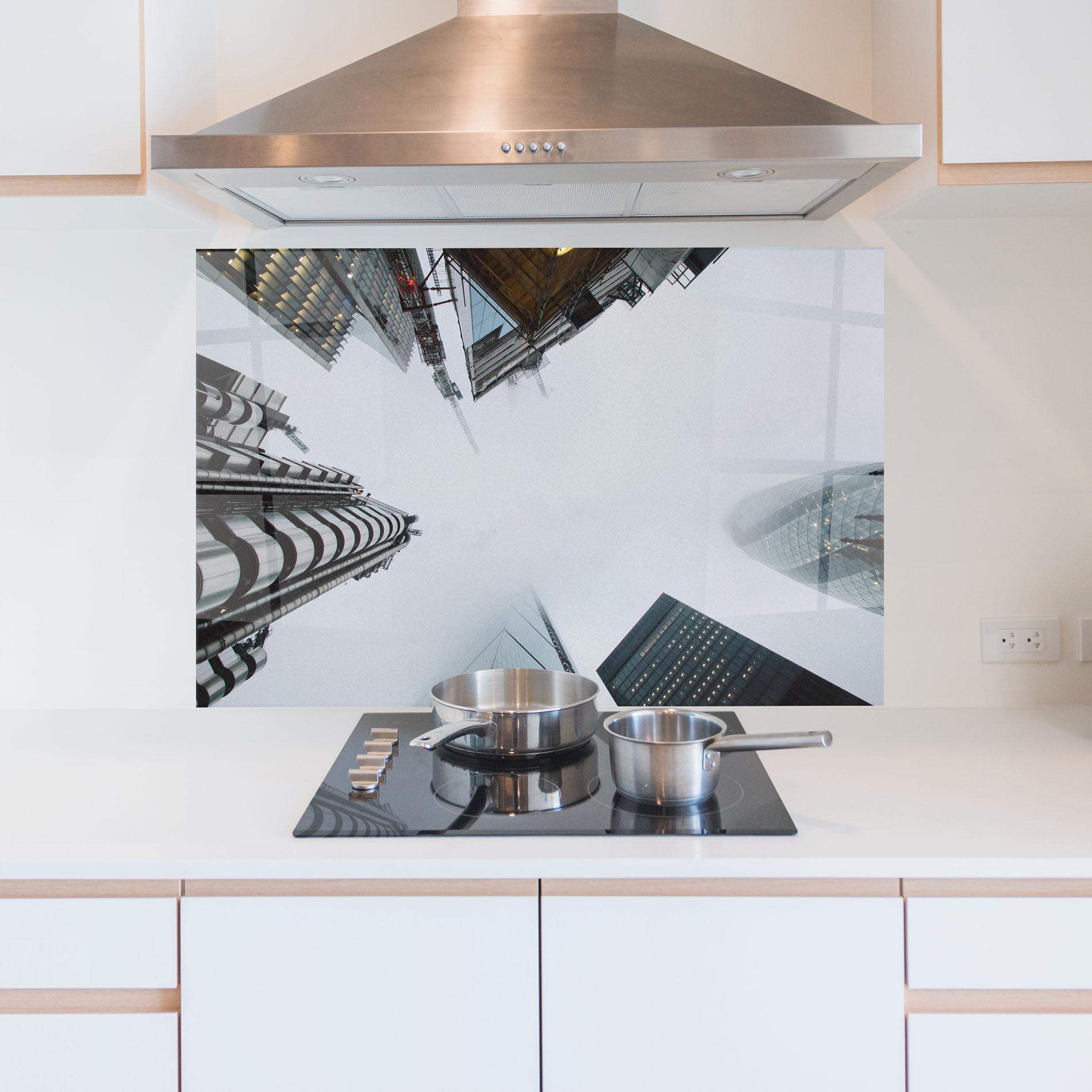 Panou Sticla Bucatarie Foggy Sky Tower mockup 5