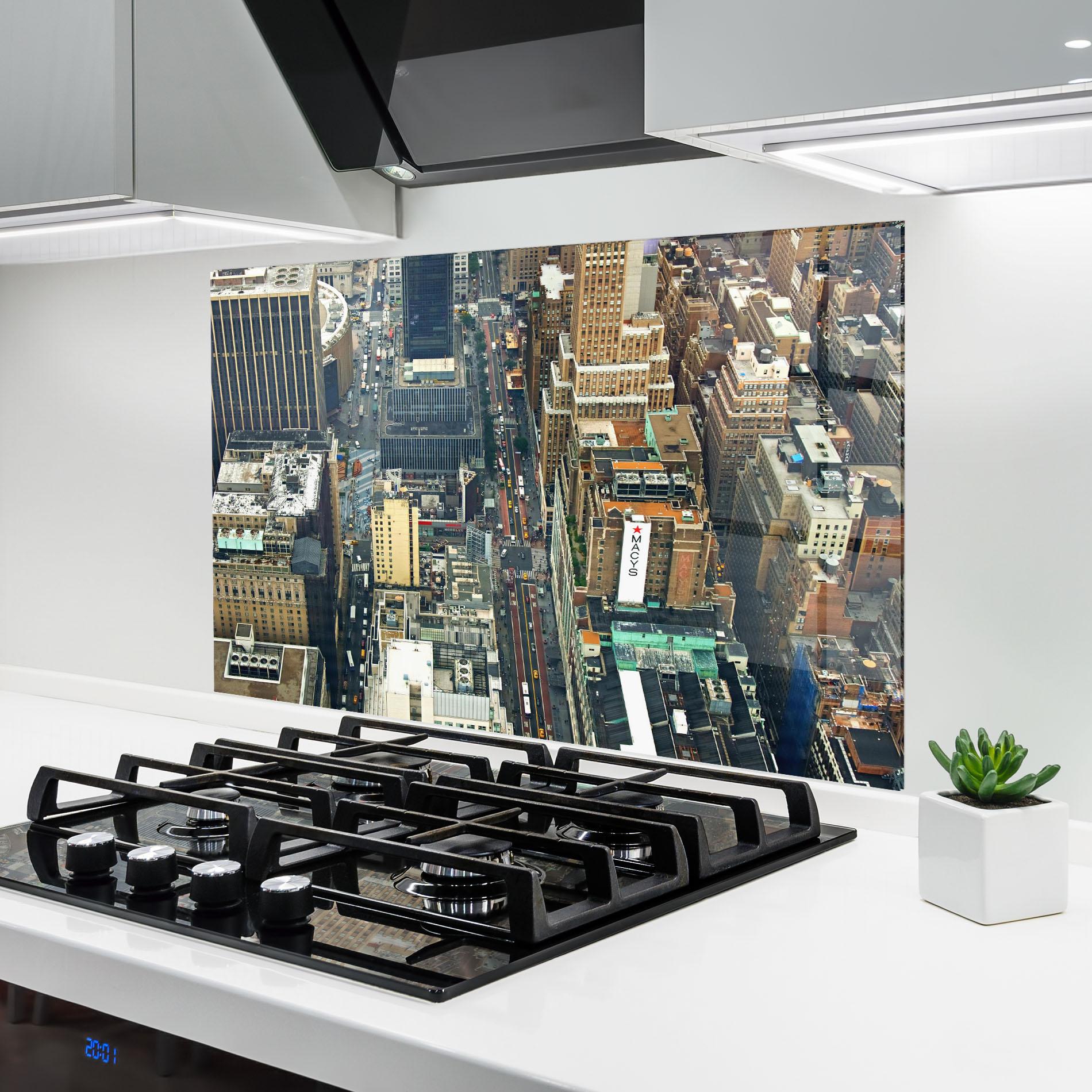 Panou Sticla Bucatarie Cream Tall Building mockup 6