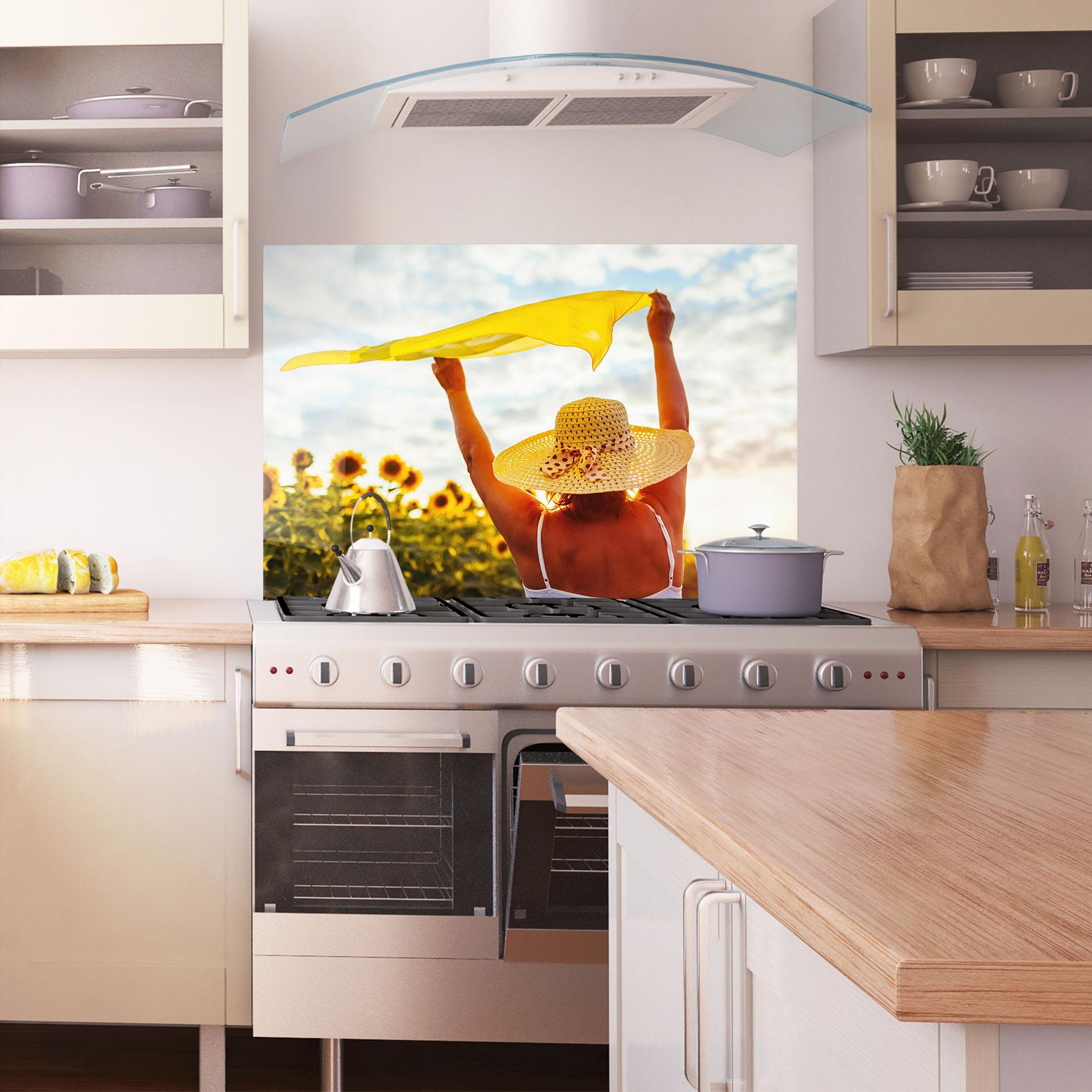 Panou Sticla Bucatarie Senior Woman Summer mockup 1