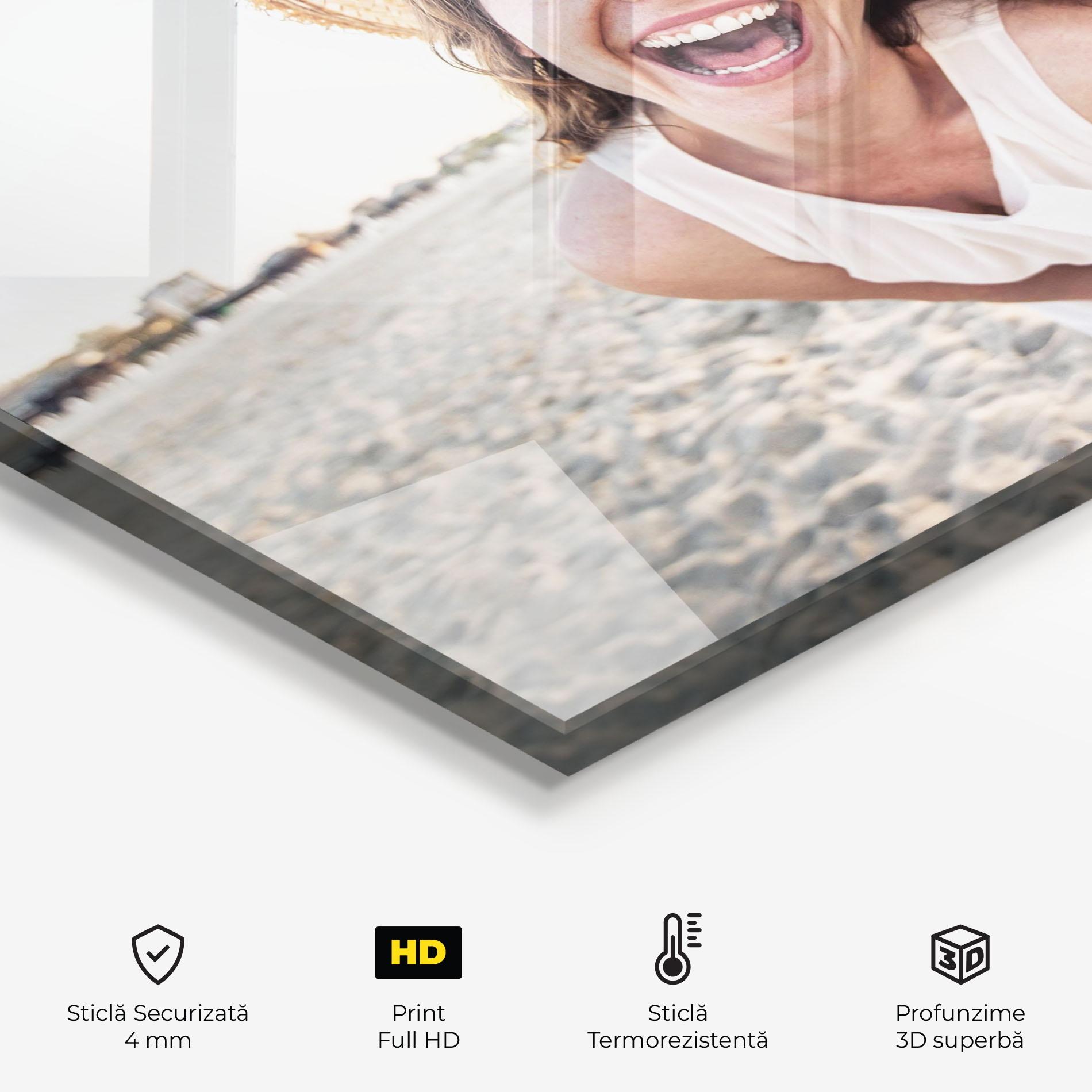 Panou Sticla Bucatarie Joyful Woman mockup 2