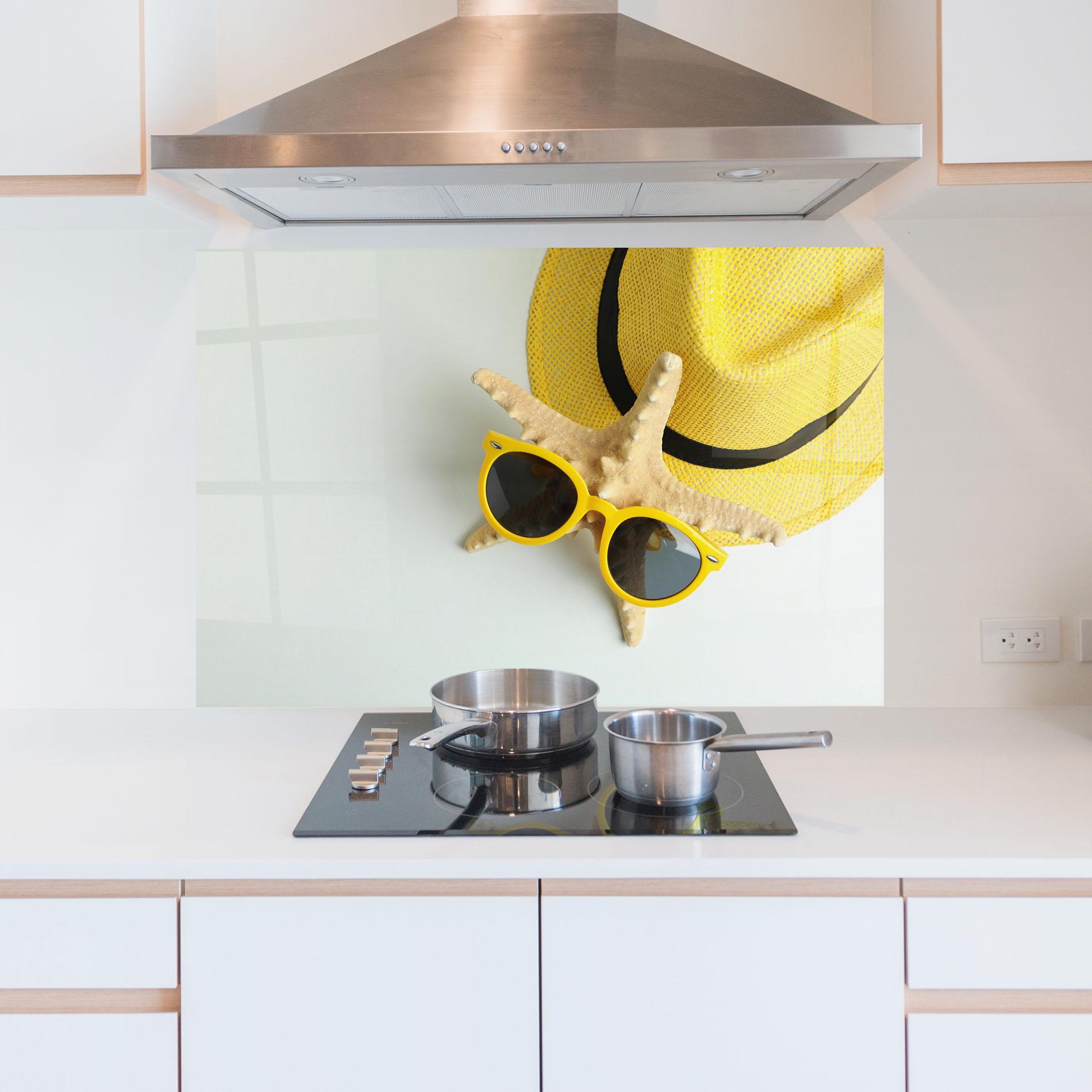 Panou Sticla Bucatarie Seastar Sunglasses mockup 5