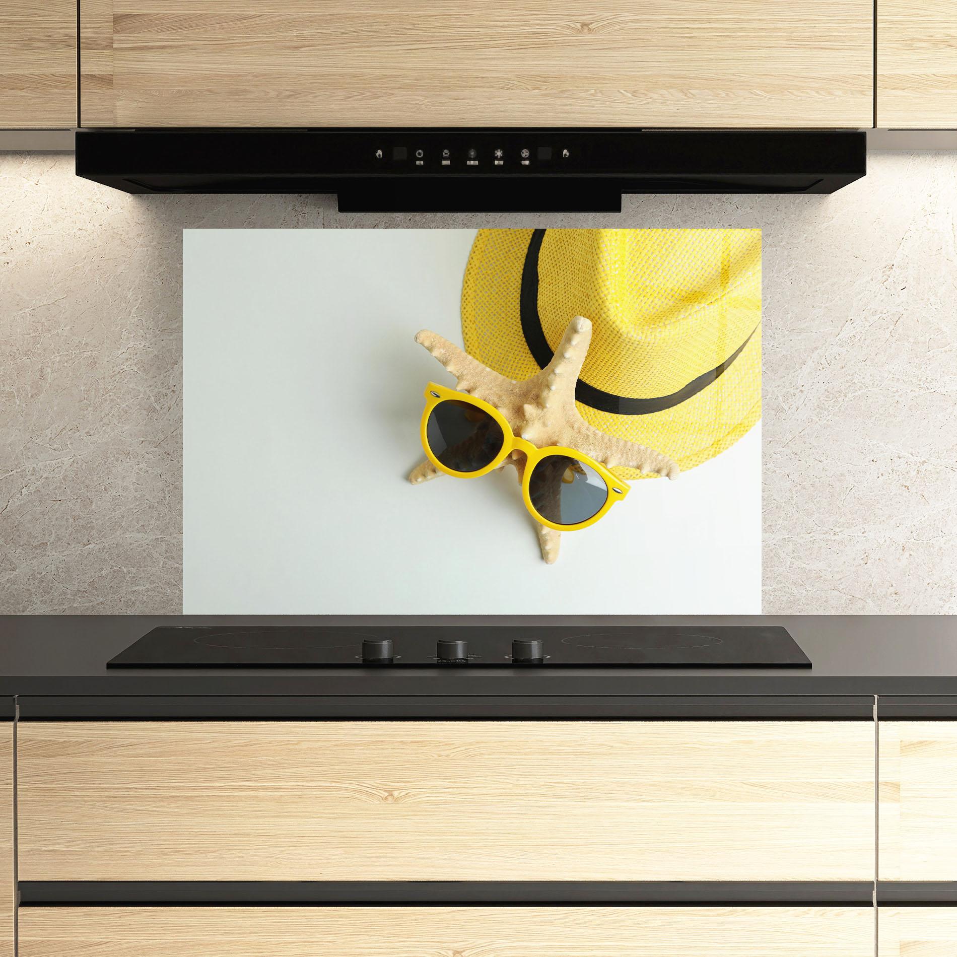 Panou Sticla Bucatarie Seastar Sunglasses mockup 3