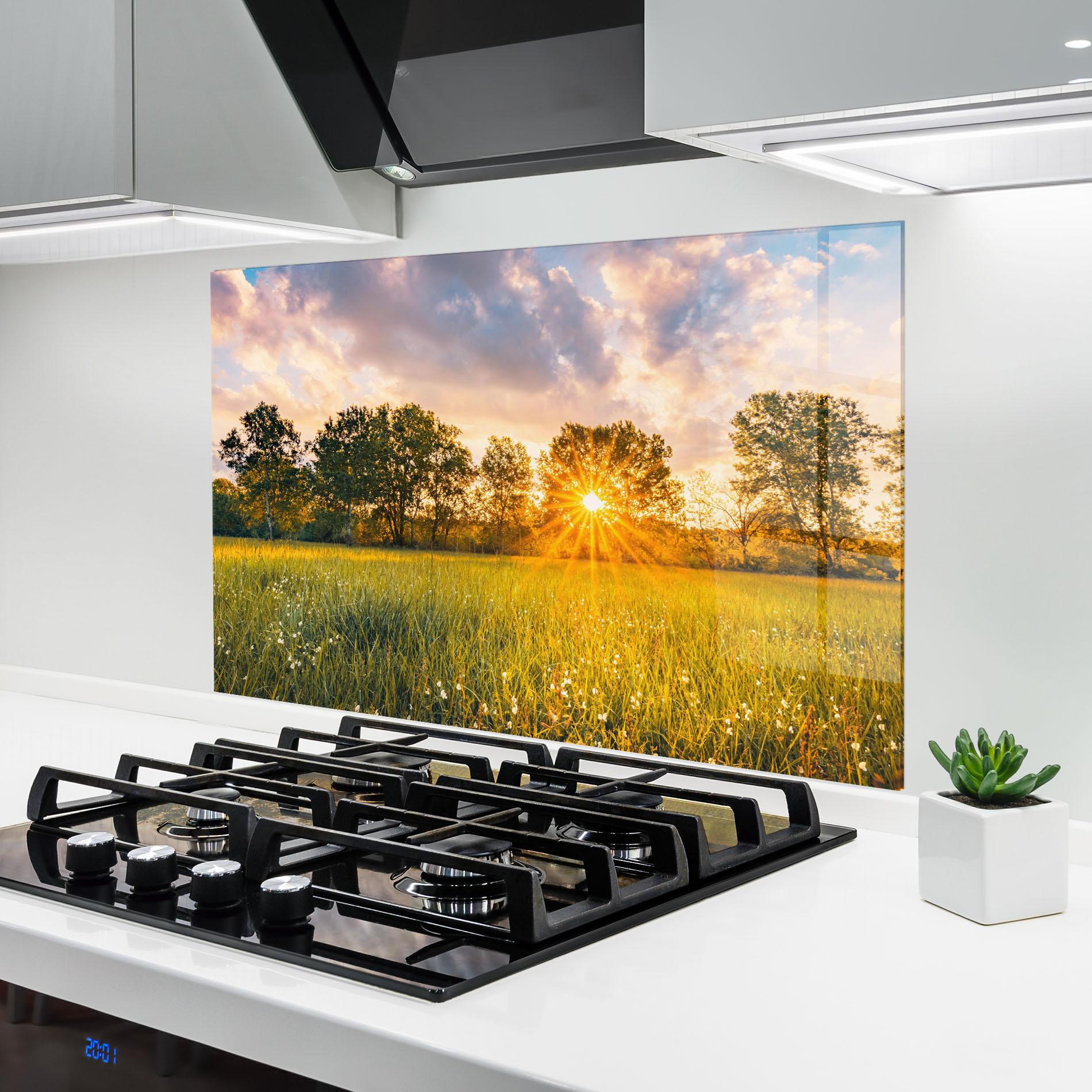 Panou Sticla Bucatarie Blossoming Meadow mockup 6