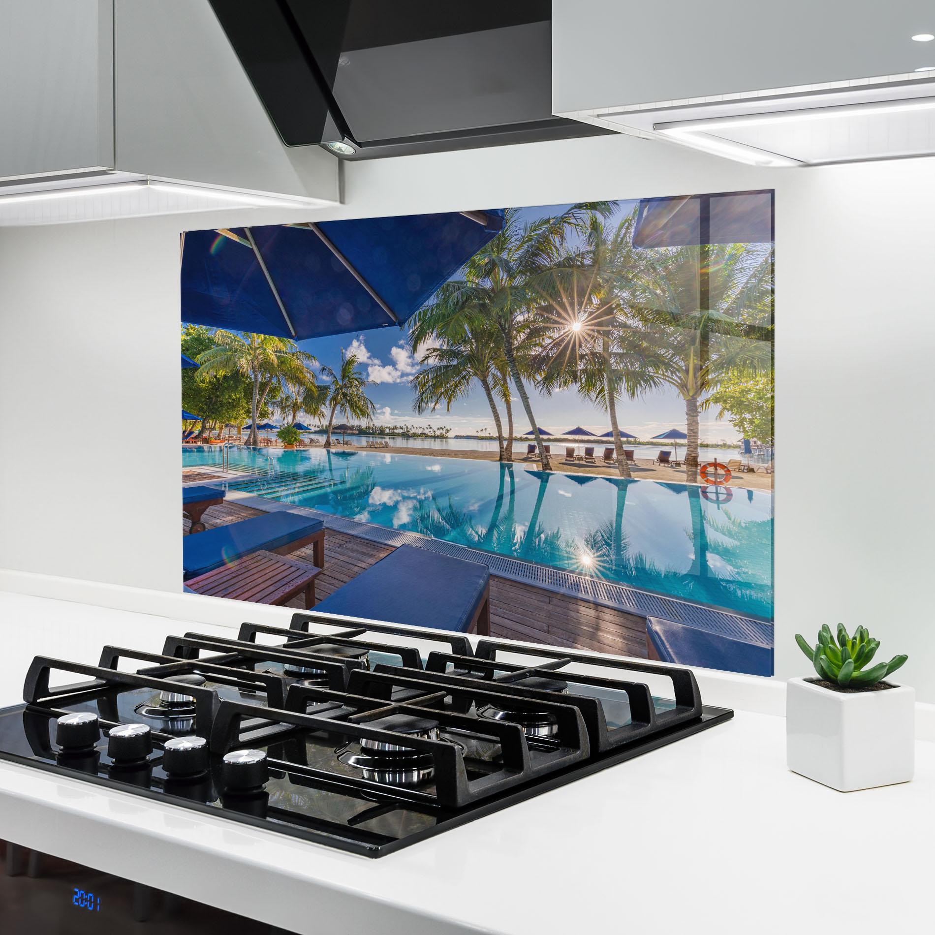 Panou Sticla Bucatarie Fantastic Summer Mood mockup 6