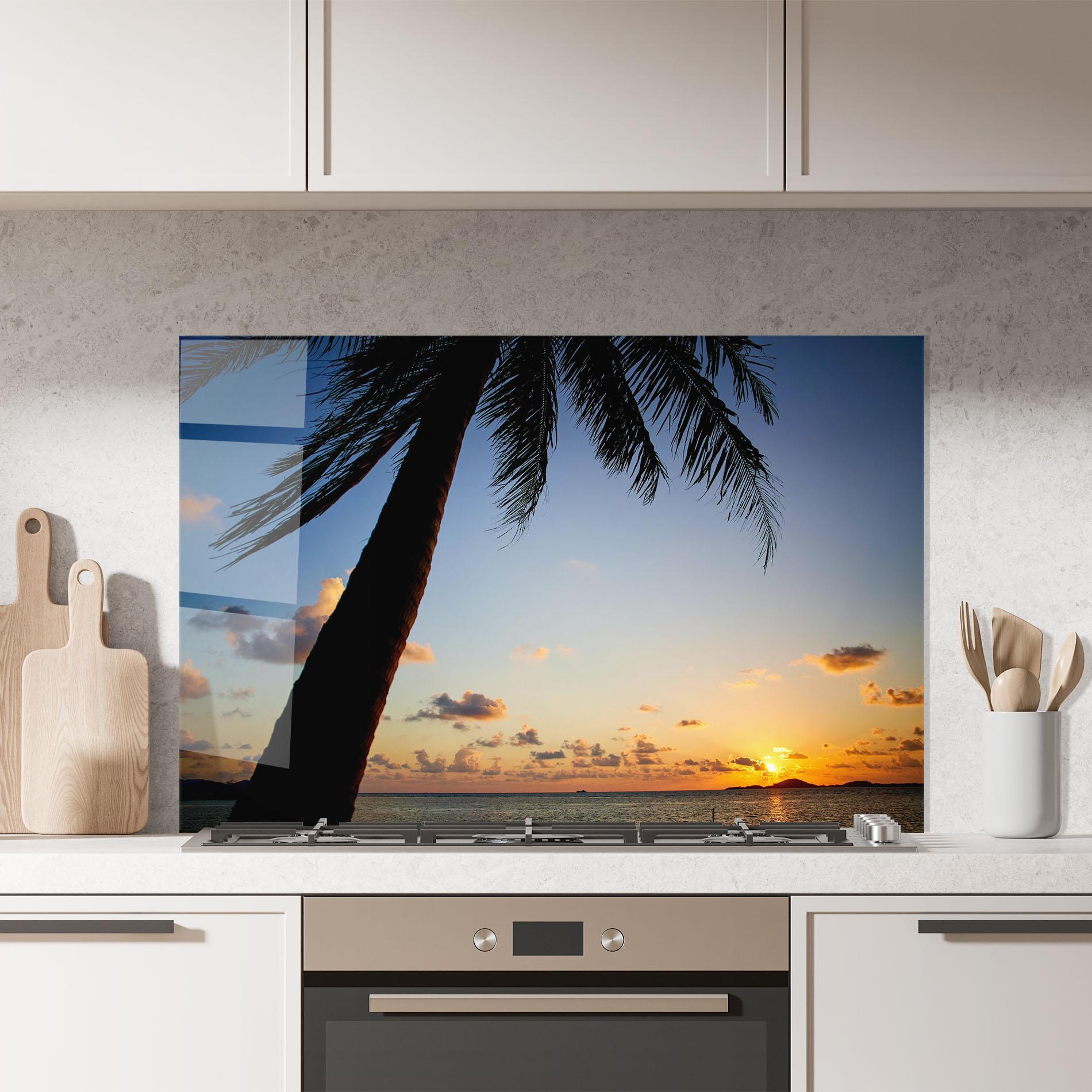 Panou Sticla Bucatarie Palm Tree Silhouette mockup 7