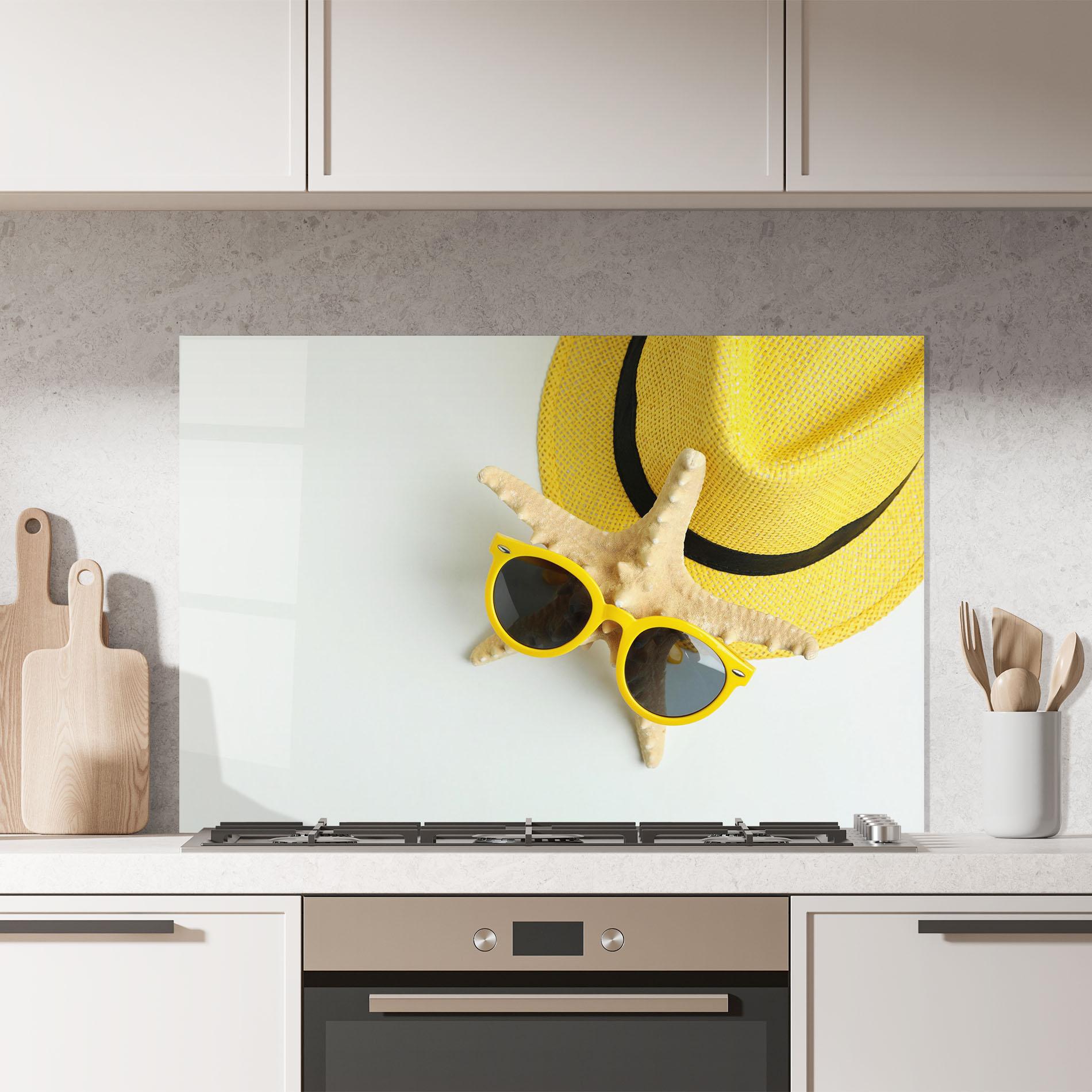 Panou Sticla Bucatarie Seastar Sunglasses mockup 7