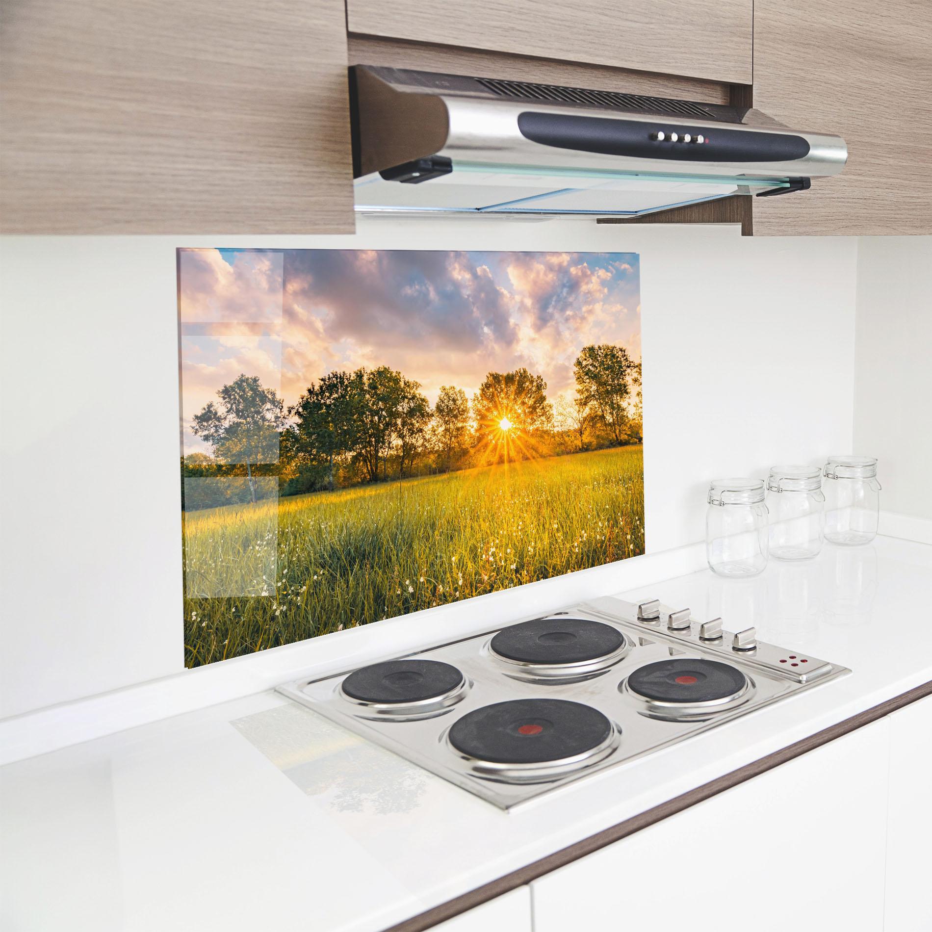 Panou Sticla Bucatarie Blossoming Meadow mockup 8