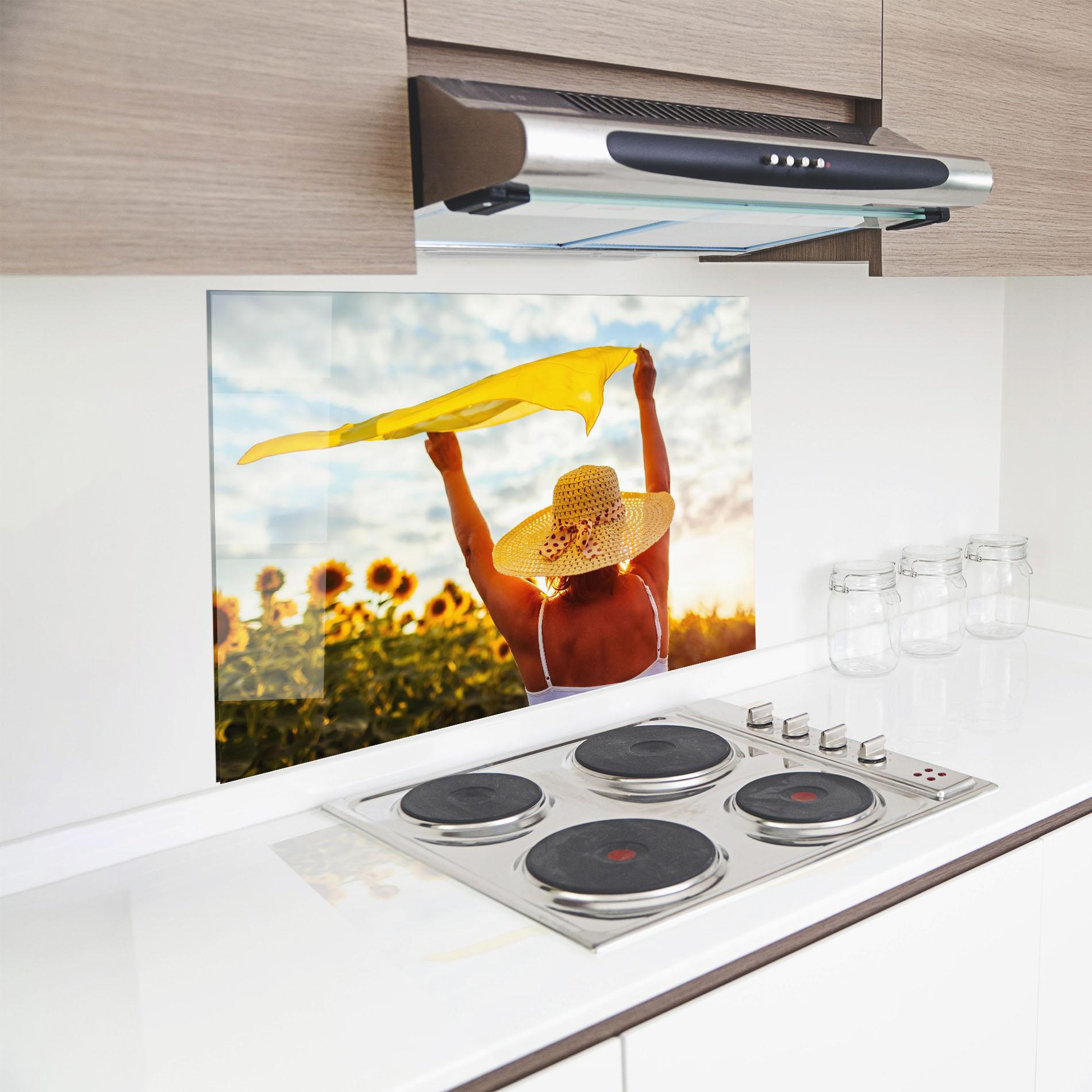 Panou Sticla Bucatarie Senior Woman Summer mockup 8