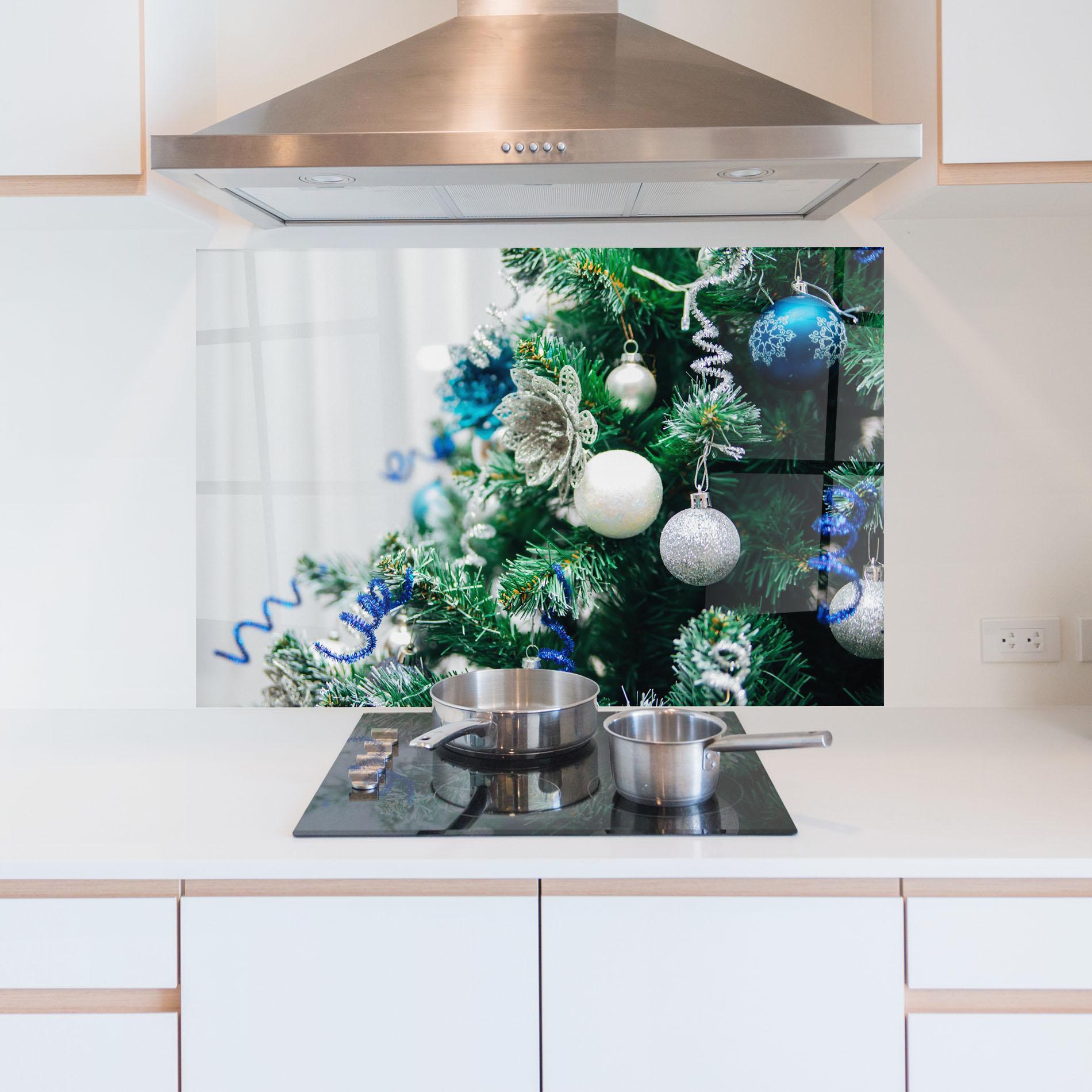 Panou Sticla Bucatarie Blue Christmas Tree Decor mockup 5