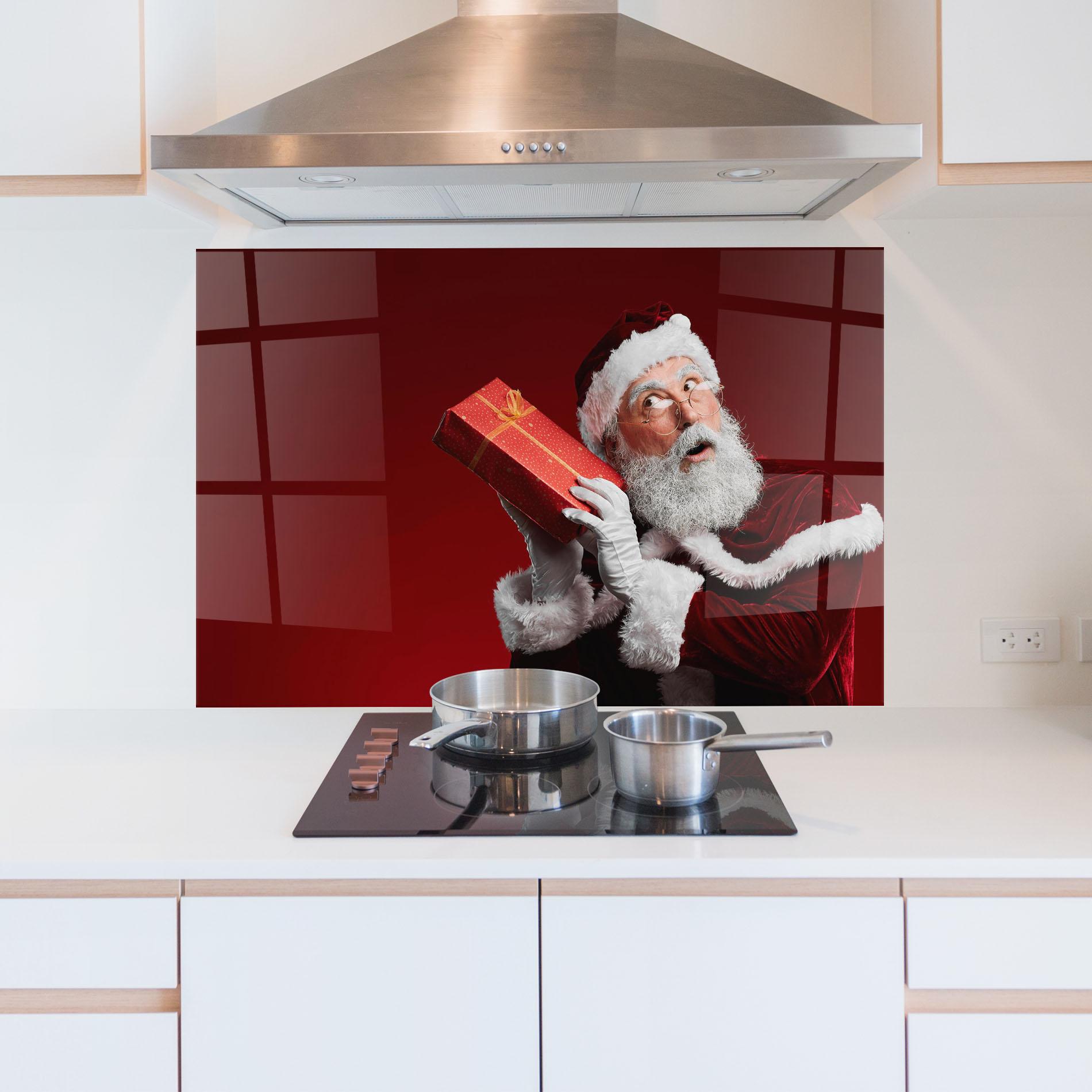 Panou Sticla Bucatarie Santa Holding Present mockup 5