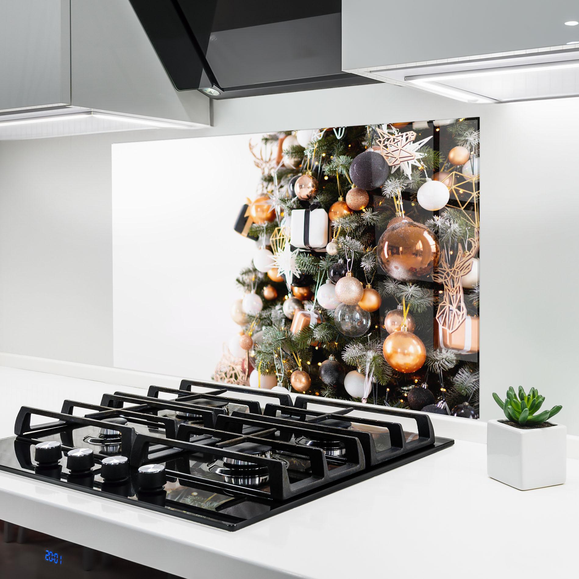 Panou Sticla Bucatarie Christmas Tree Close Up mockup 6