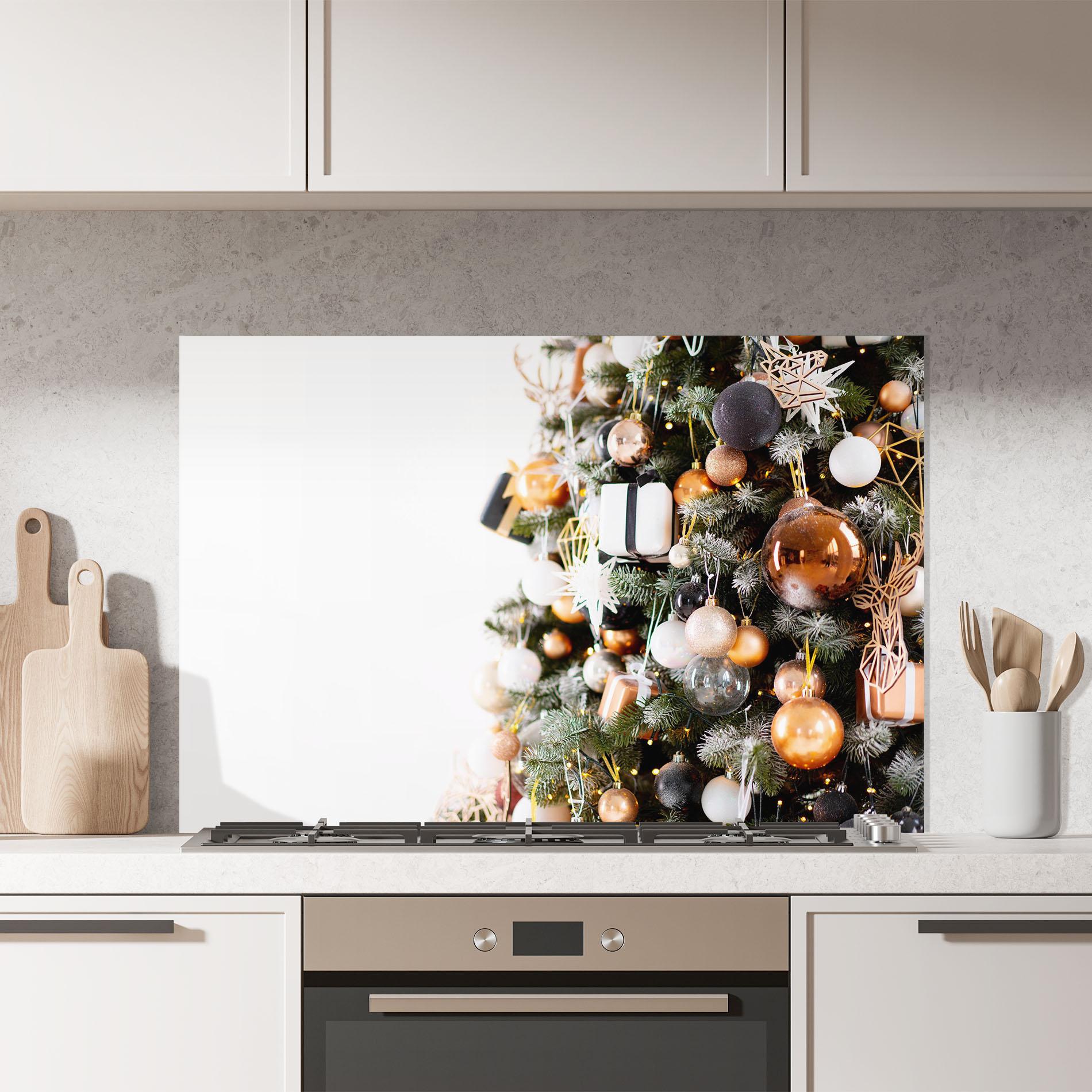 Panou Sticla Bucatarie Christmas Tree Close Up mockup 7