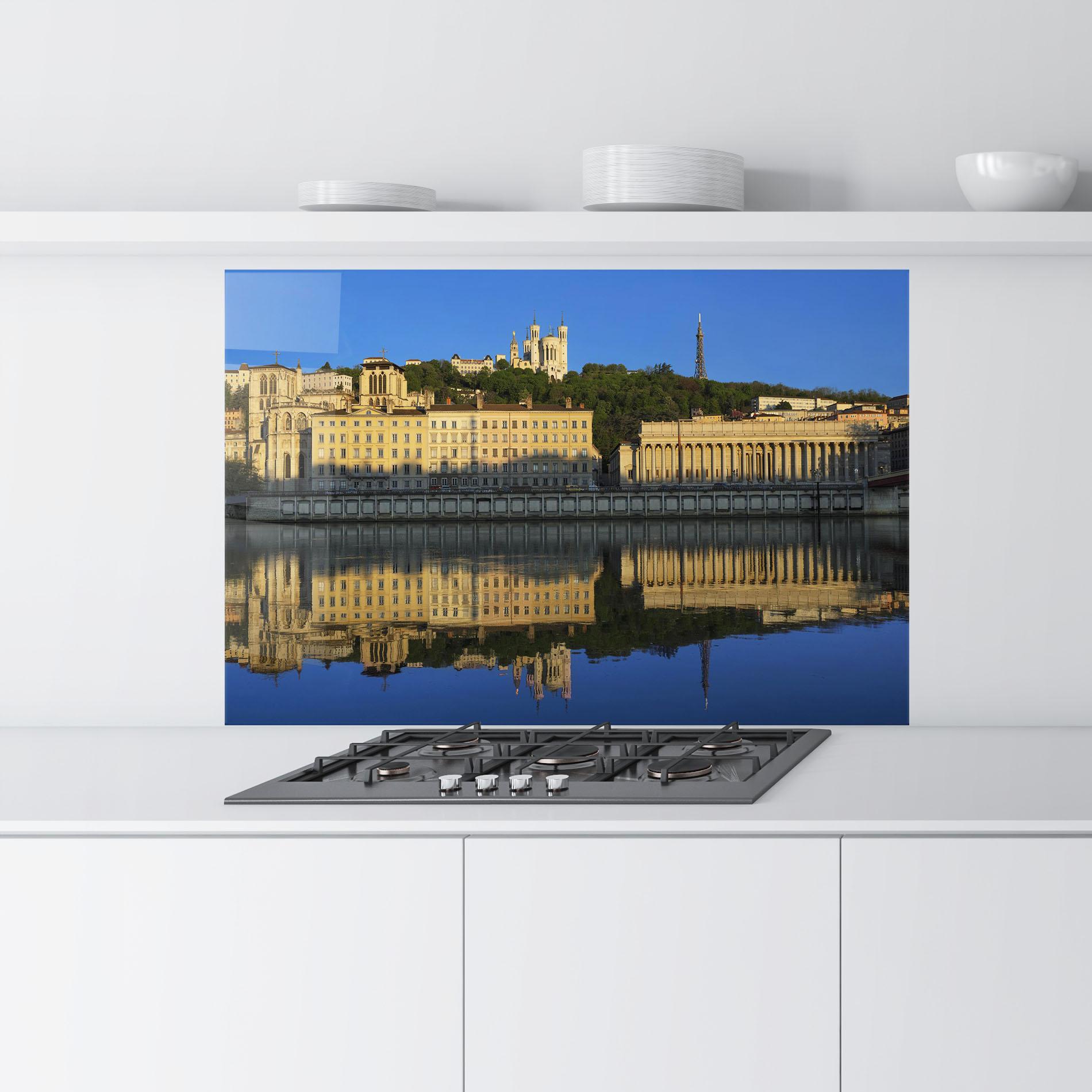 Panou Sticla Bucatarie Lyon France mockup 9