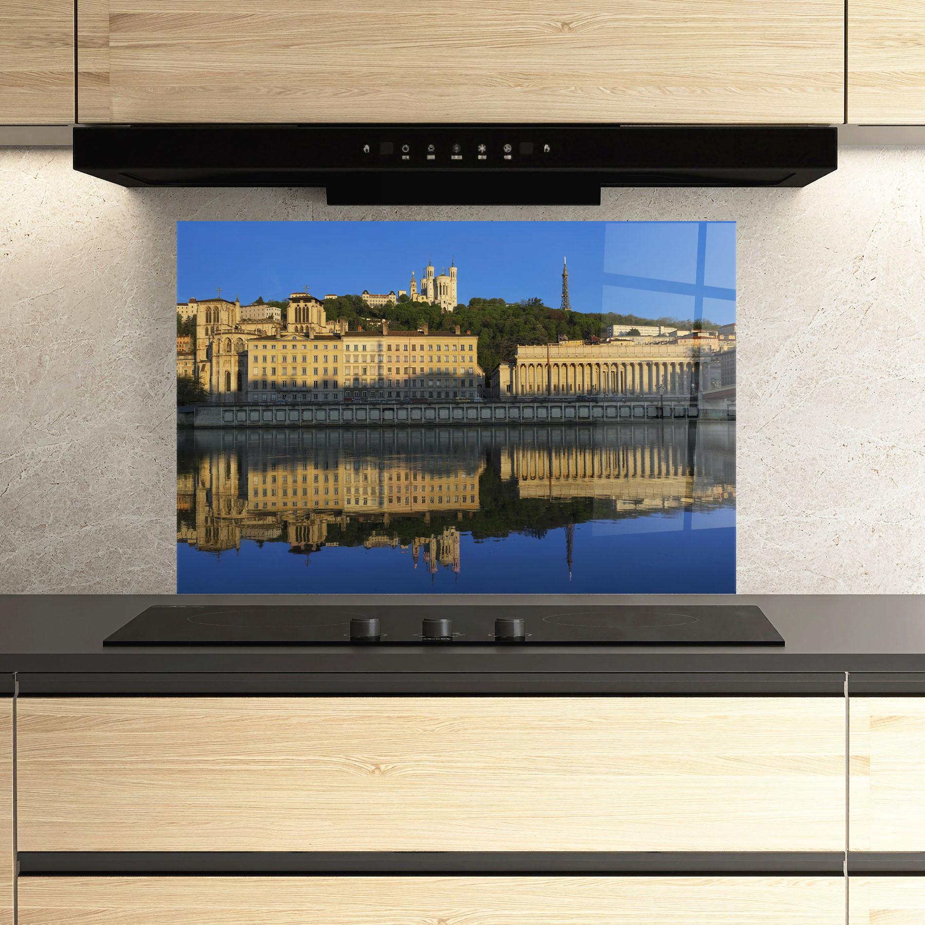 Panou Sticla Bucatarie Lyon France mockup 3