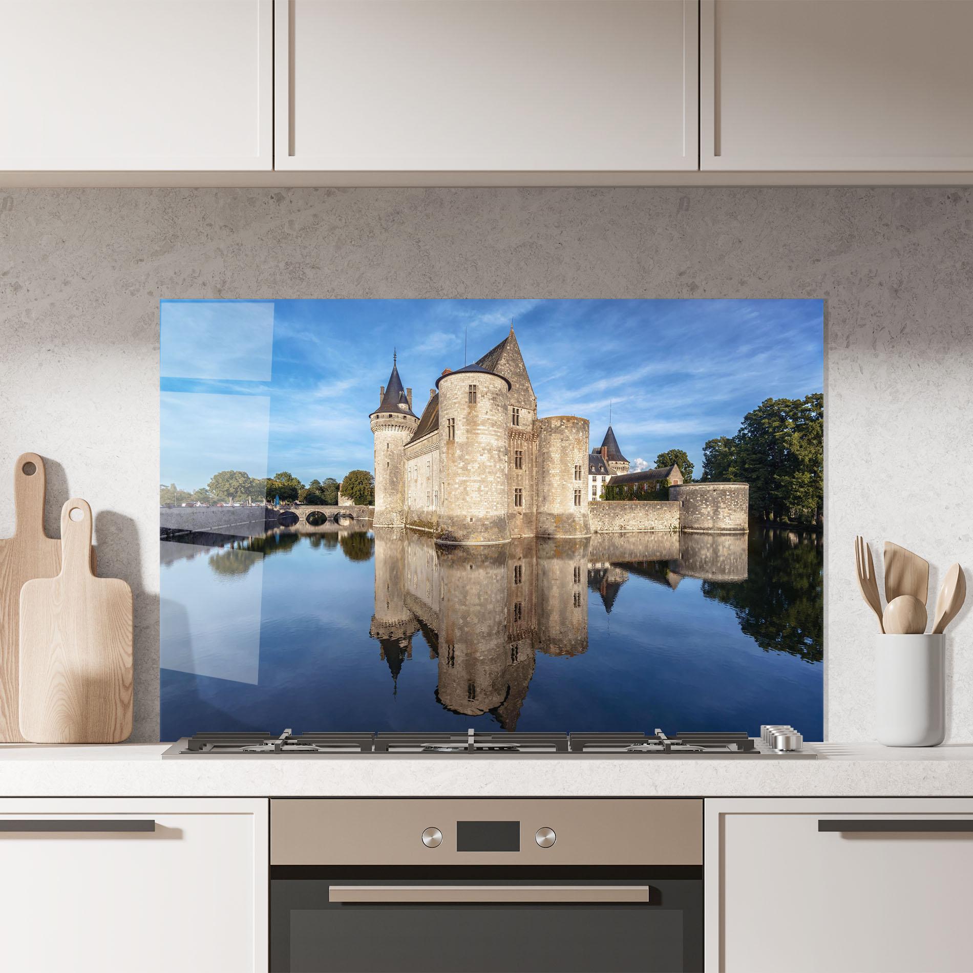 Panou Sticla Bucatarie Castle Chateau De Sullysurloire mockup 7