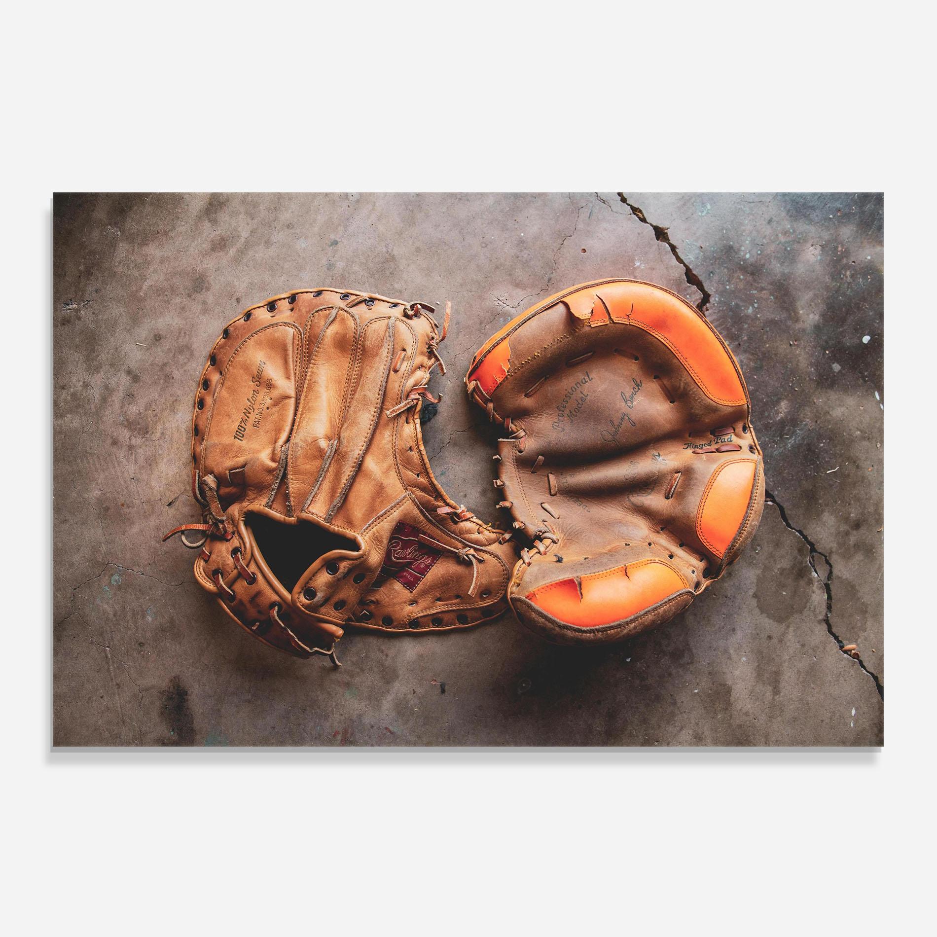 Panou Sticla Bucatarie Brown Orange Baseball Gloves mockup 0