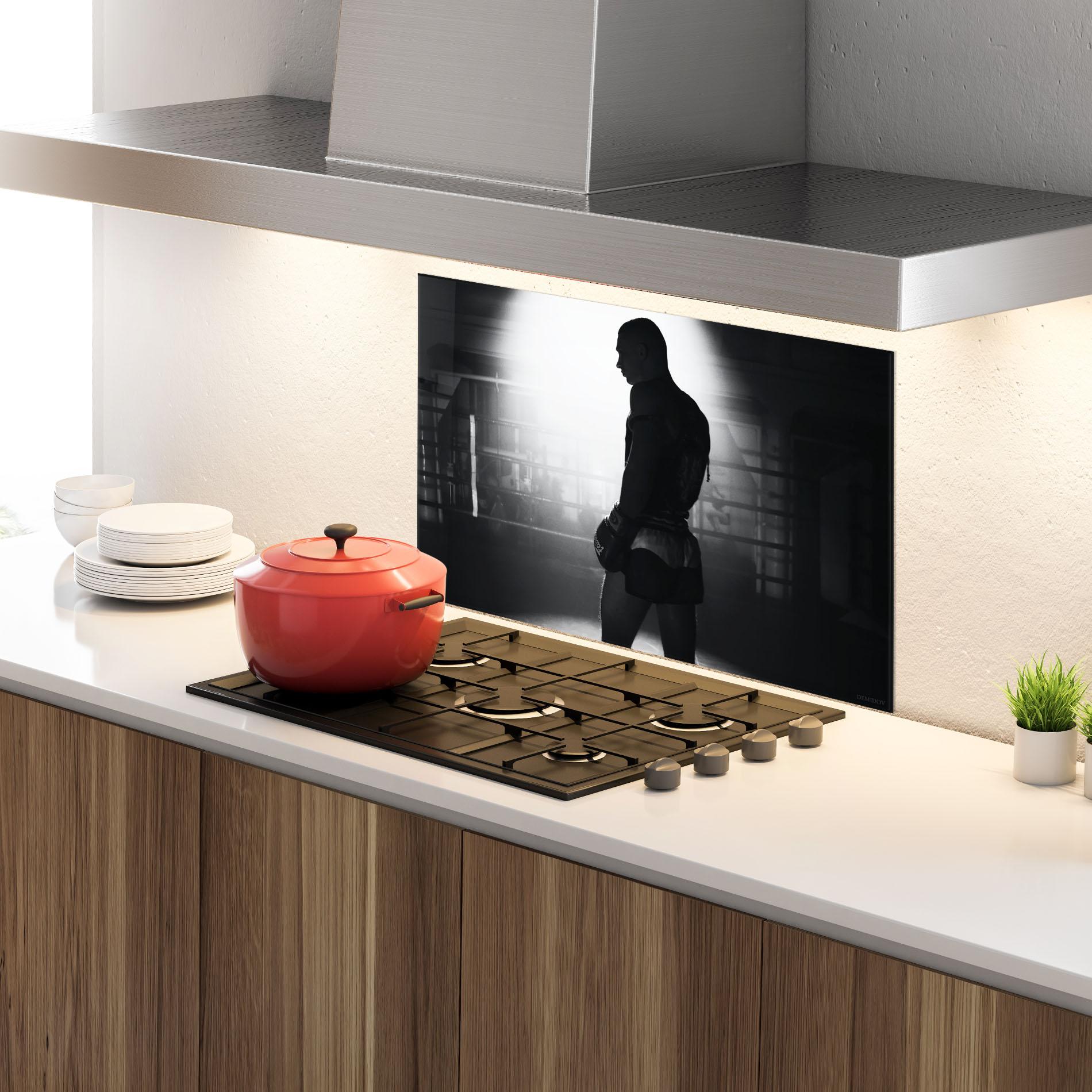 Panou Sticla Bucatarie Boxer Shilouette mockup 4