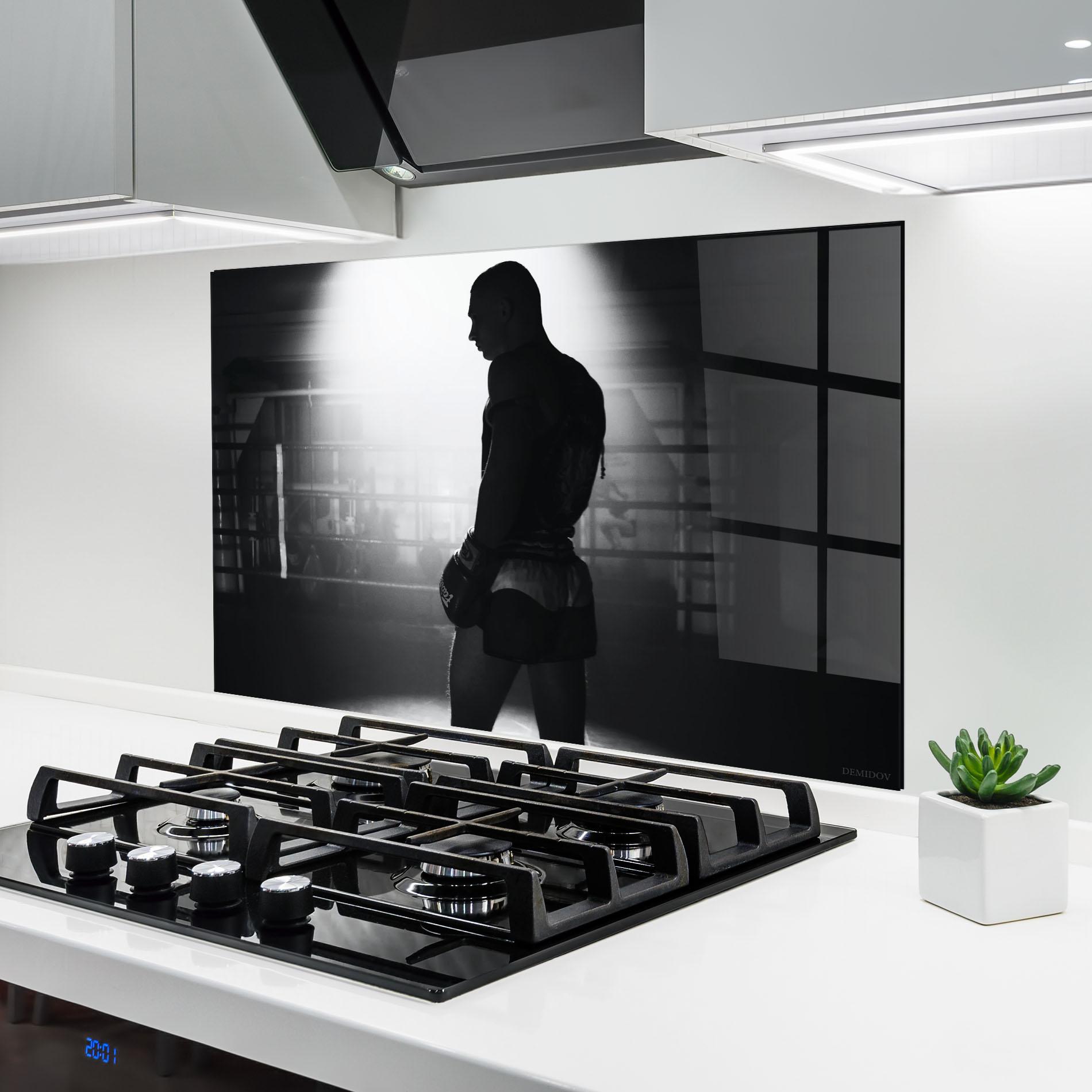 Panou Sticla Bucatarie Boxer Shilouette mockup 6