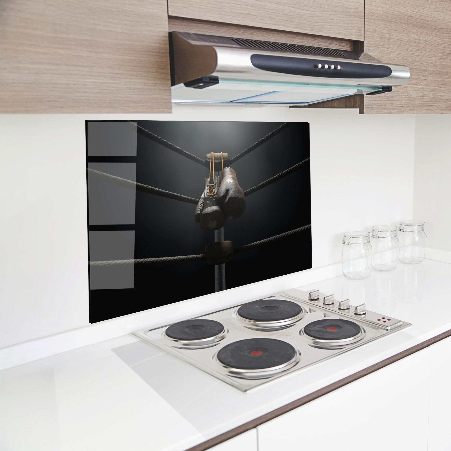 Panou Sticla Bucatarie Black Boxing Glove mockup 8